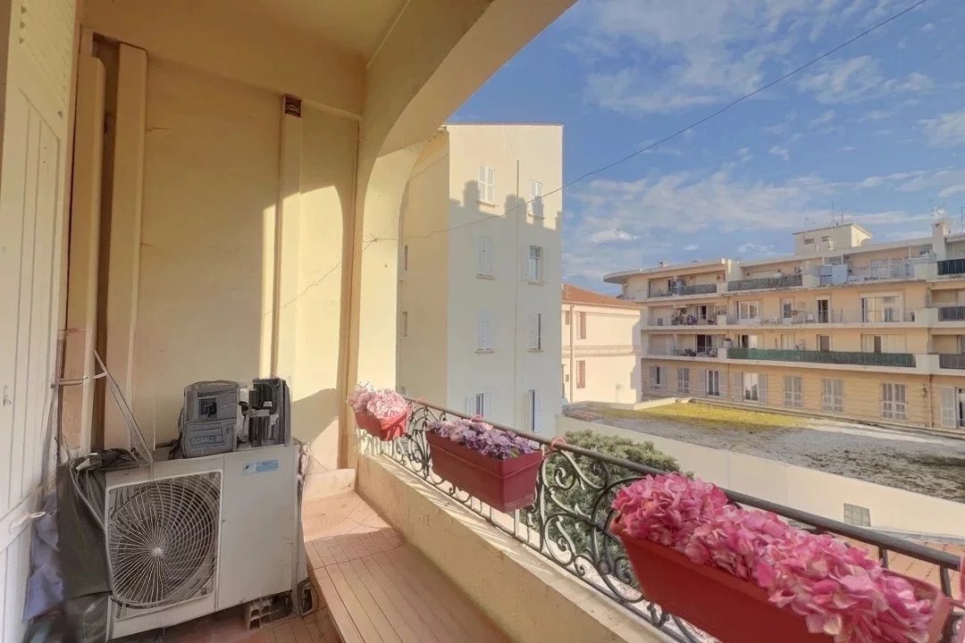 JUAN LES PINS - Appartamento 157m2