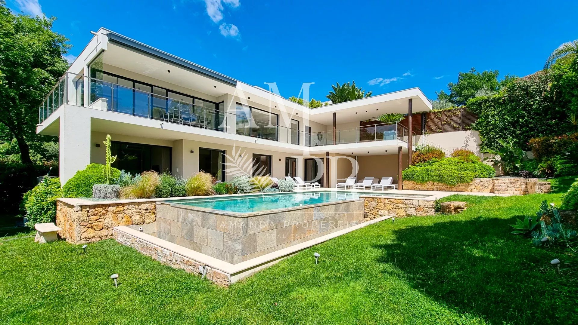 Maison à louer, 5 pièces, 240 m², Le Cannet