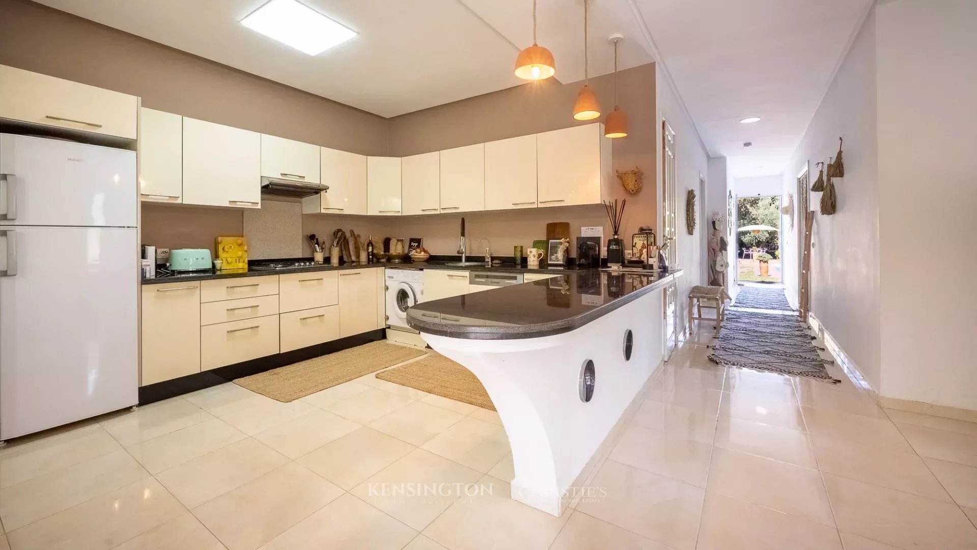 9 Bedroom Villa/Townhouse's Image 28