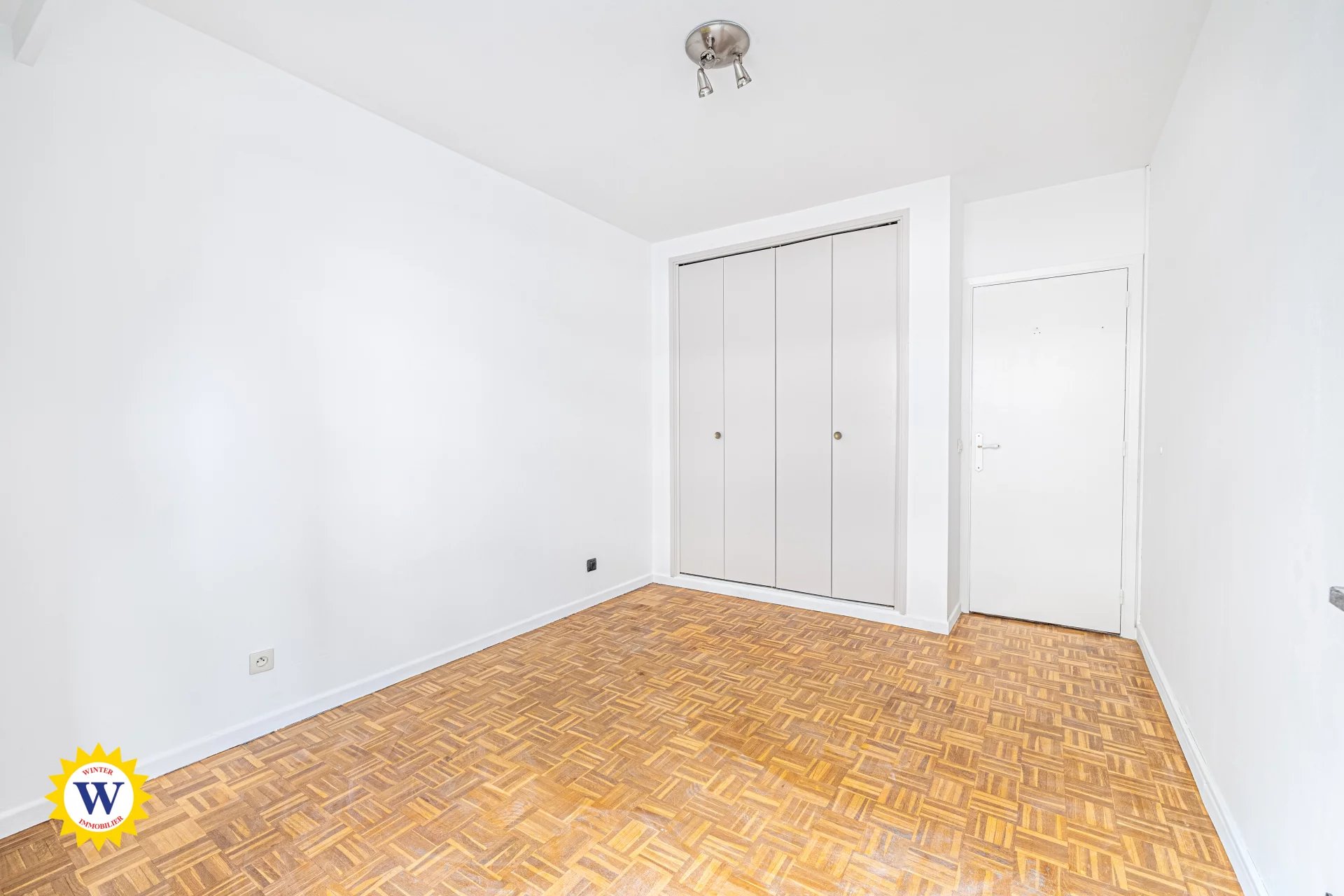 NICE CENTRE - 2 PIECES VIDE — photo 8