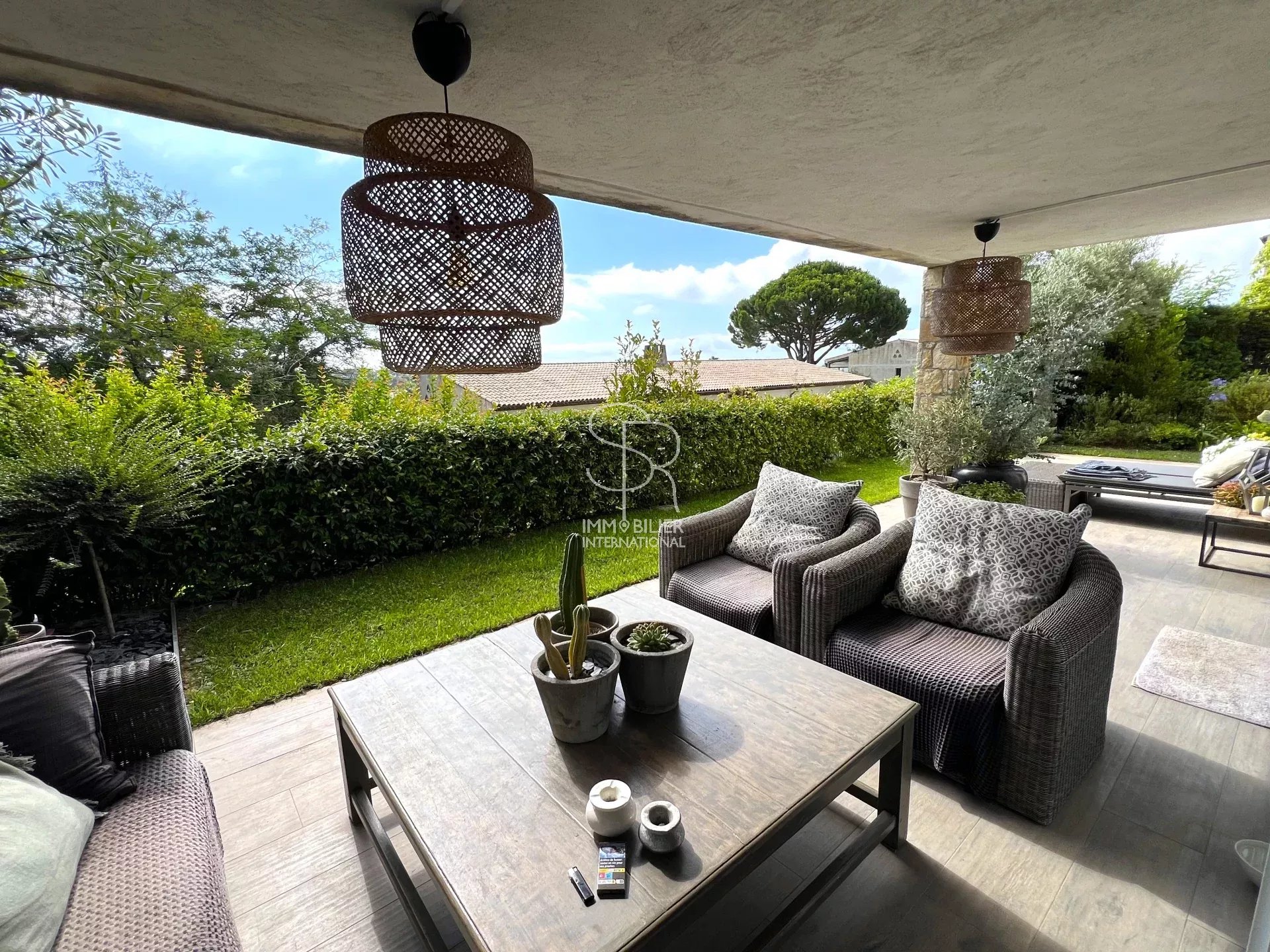 Agence immobilière de 
