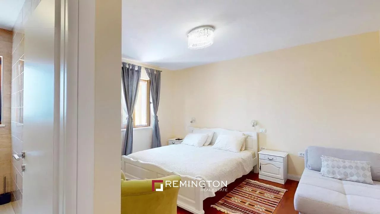 4 Bedroom Villa/Townhouse's Image 5