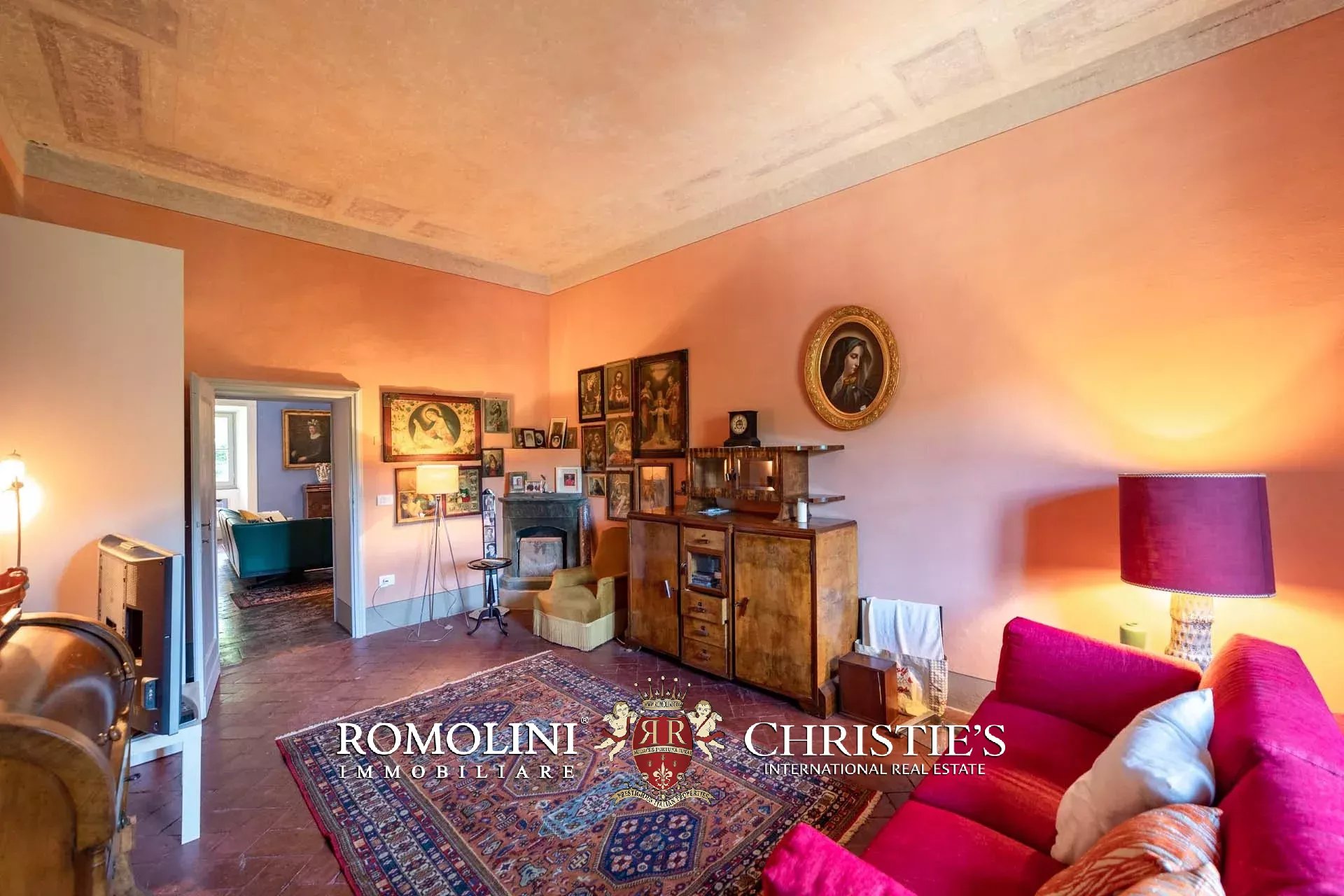 11 Bedroom Villa/Townhouse's Image 86