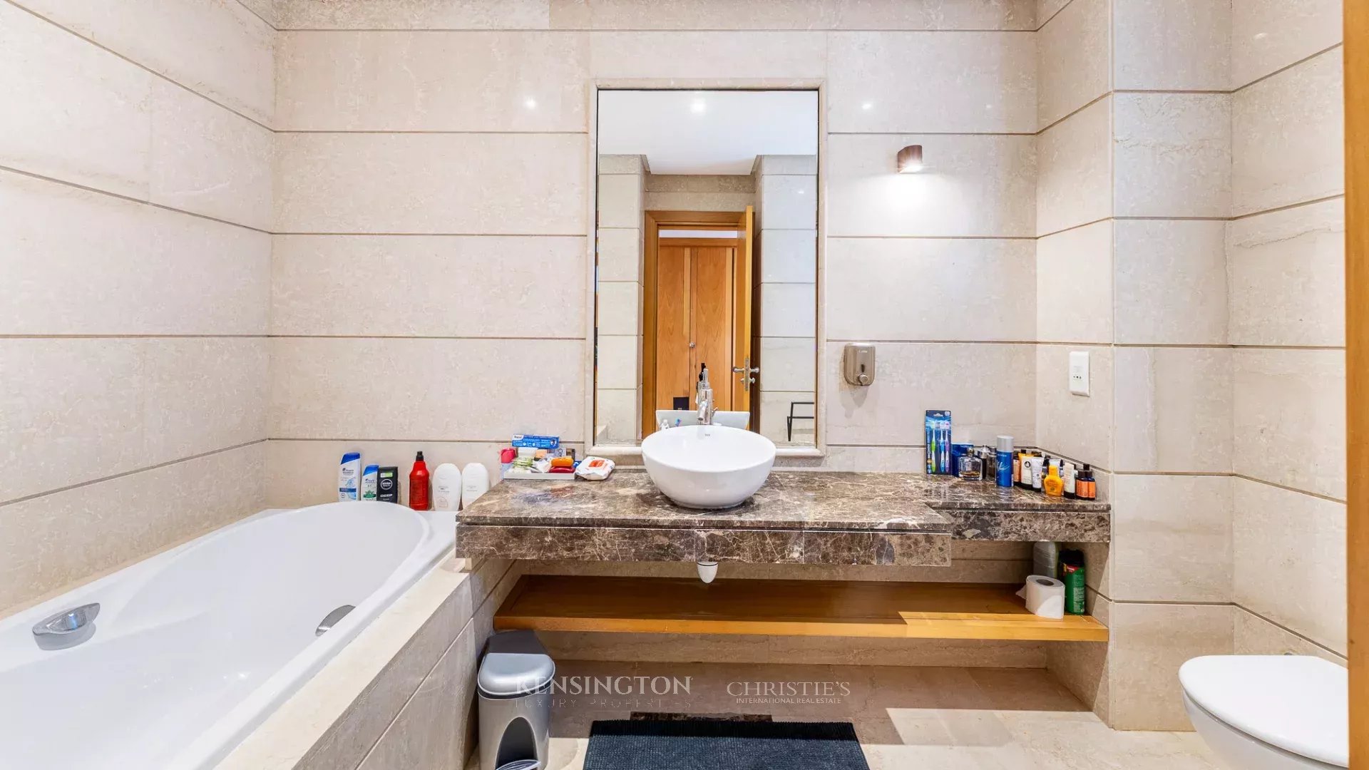 4 Bedroom Villa/Townhouse's Image 25