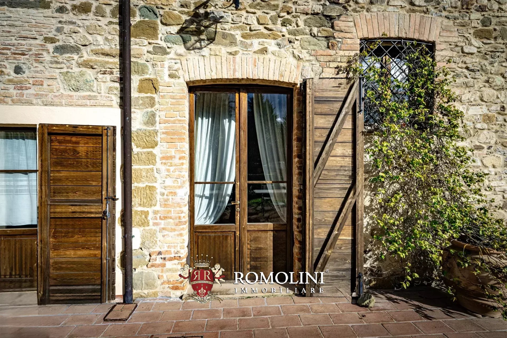 14 Bedroom Villa/Townhouse's Image 19