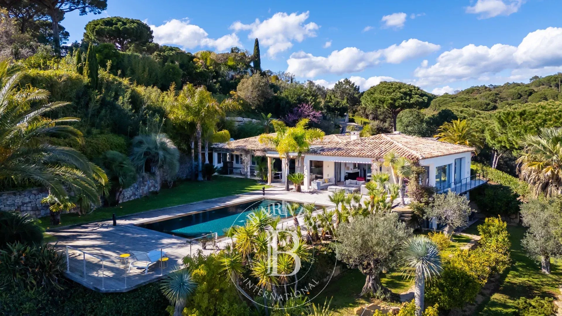 Villa La Croix-Valmer  -  ref 84514825 (picture 1)