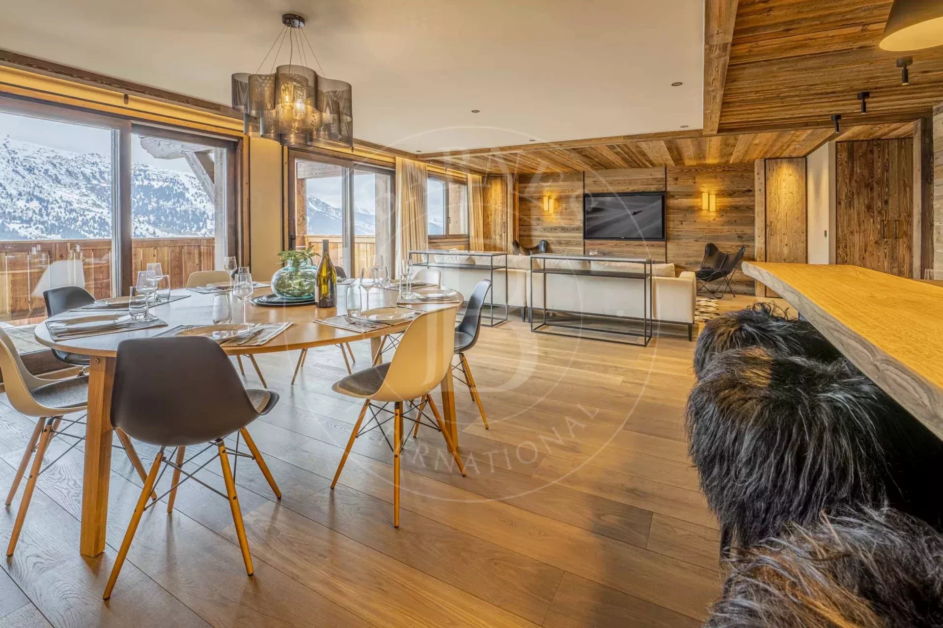Méribel Superb 5-bedroom duplex apartment at Rond Point des Pistes