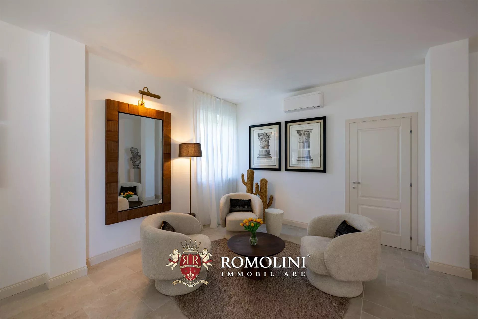 6 Bedroom Villa/Townhouse's Image 29