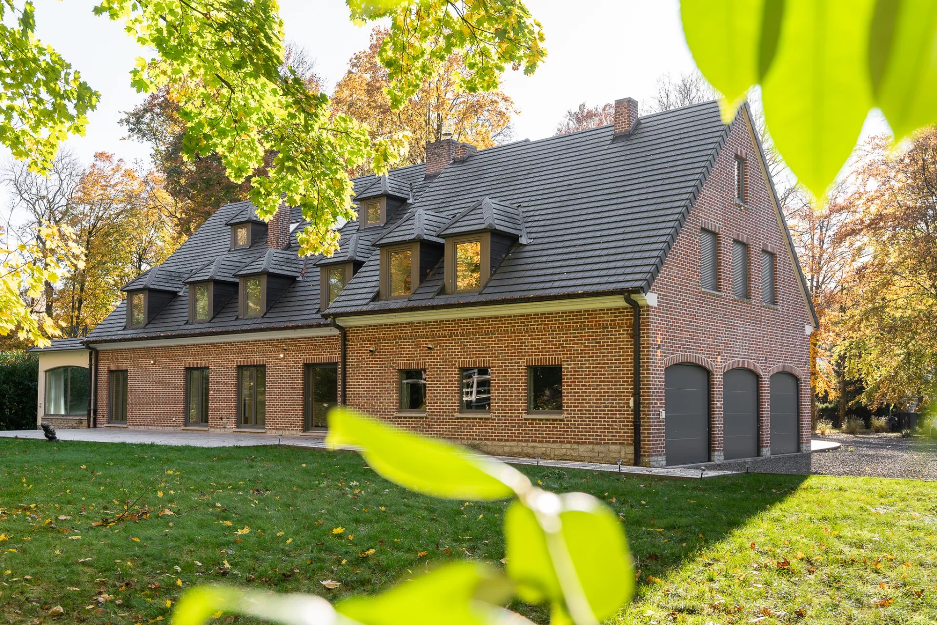 Bois de Mai – Villa rénovée avec dépendance