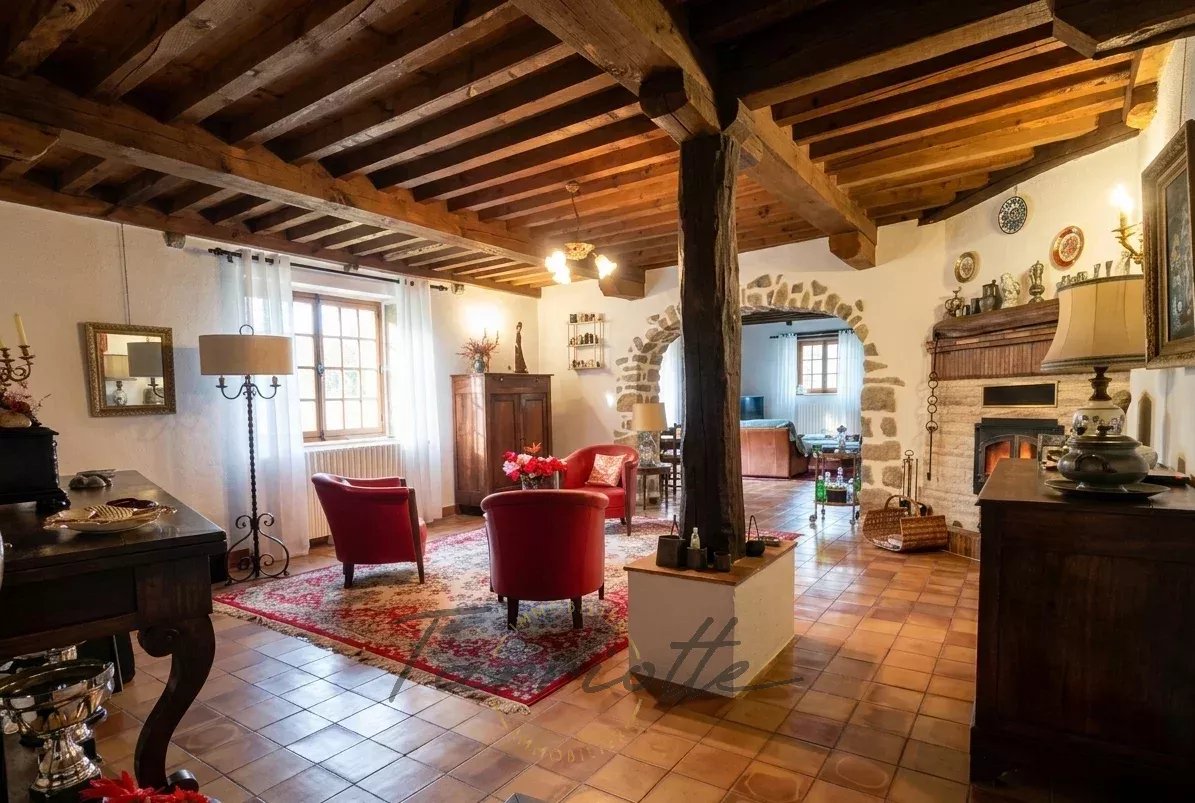 Sale House Savasse