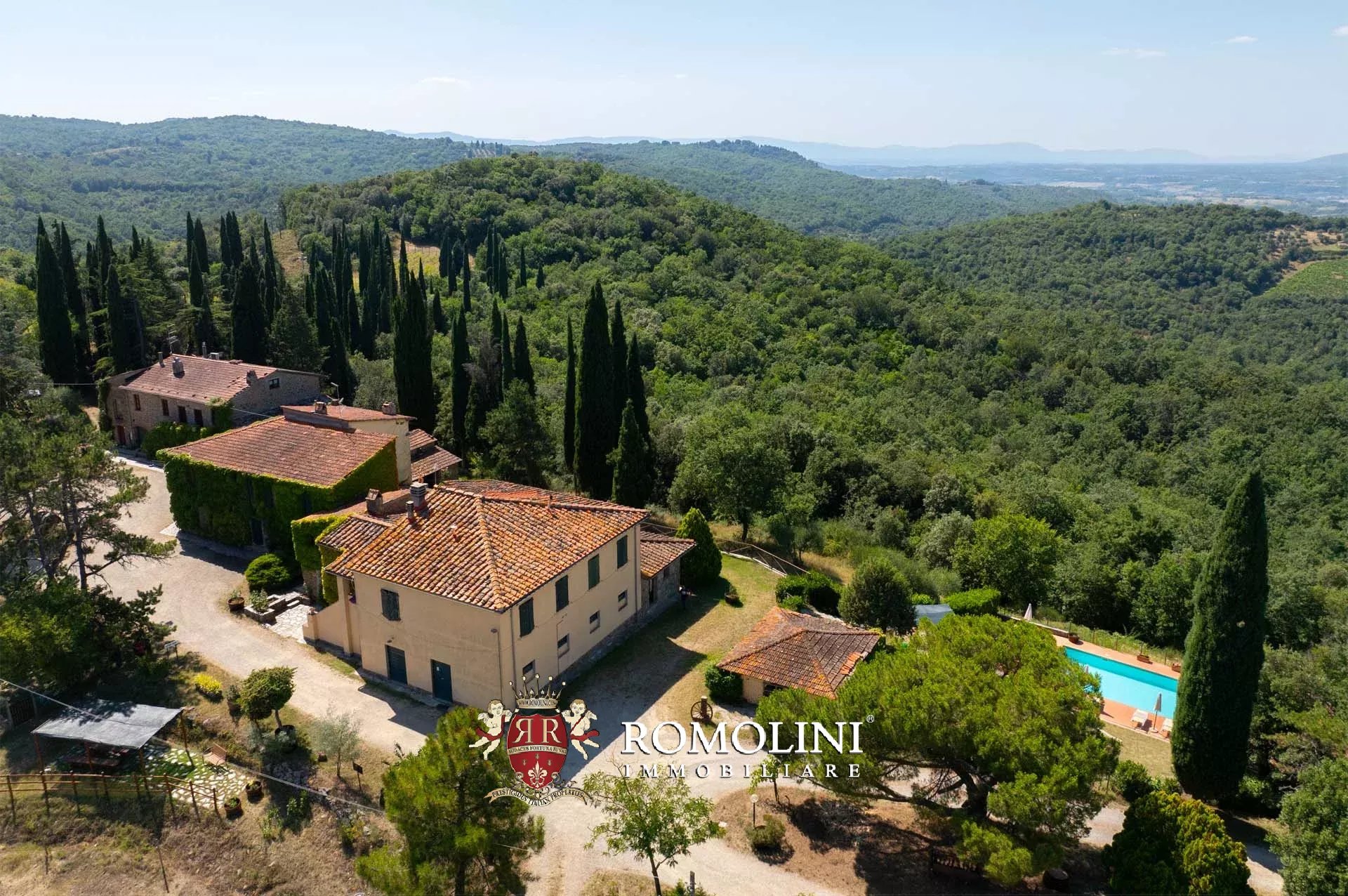 19 Bedroom Vineyard's Image 10