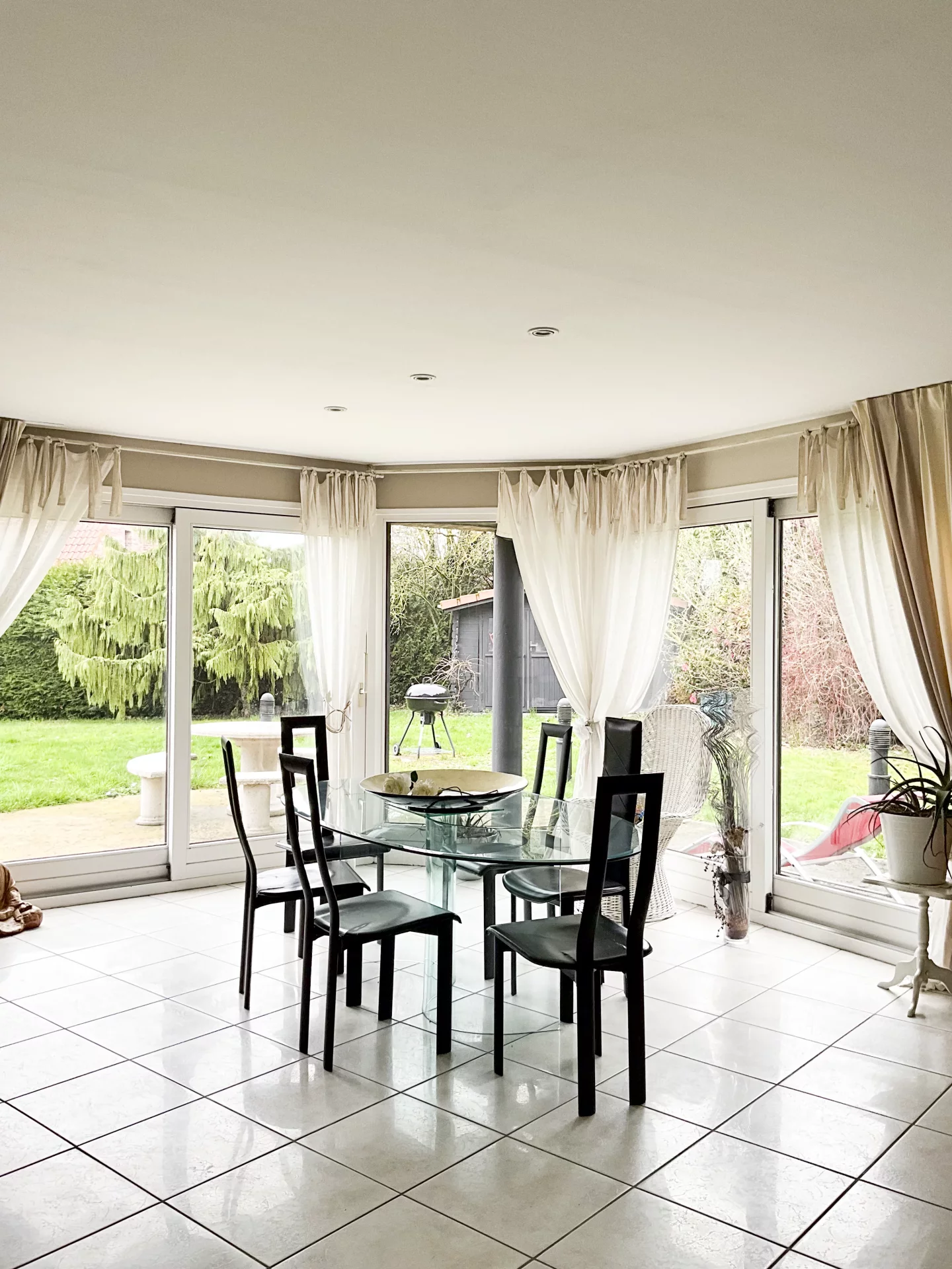 Neuville-en-Ferrain - DRONCKAERT