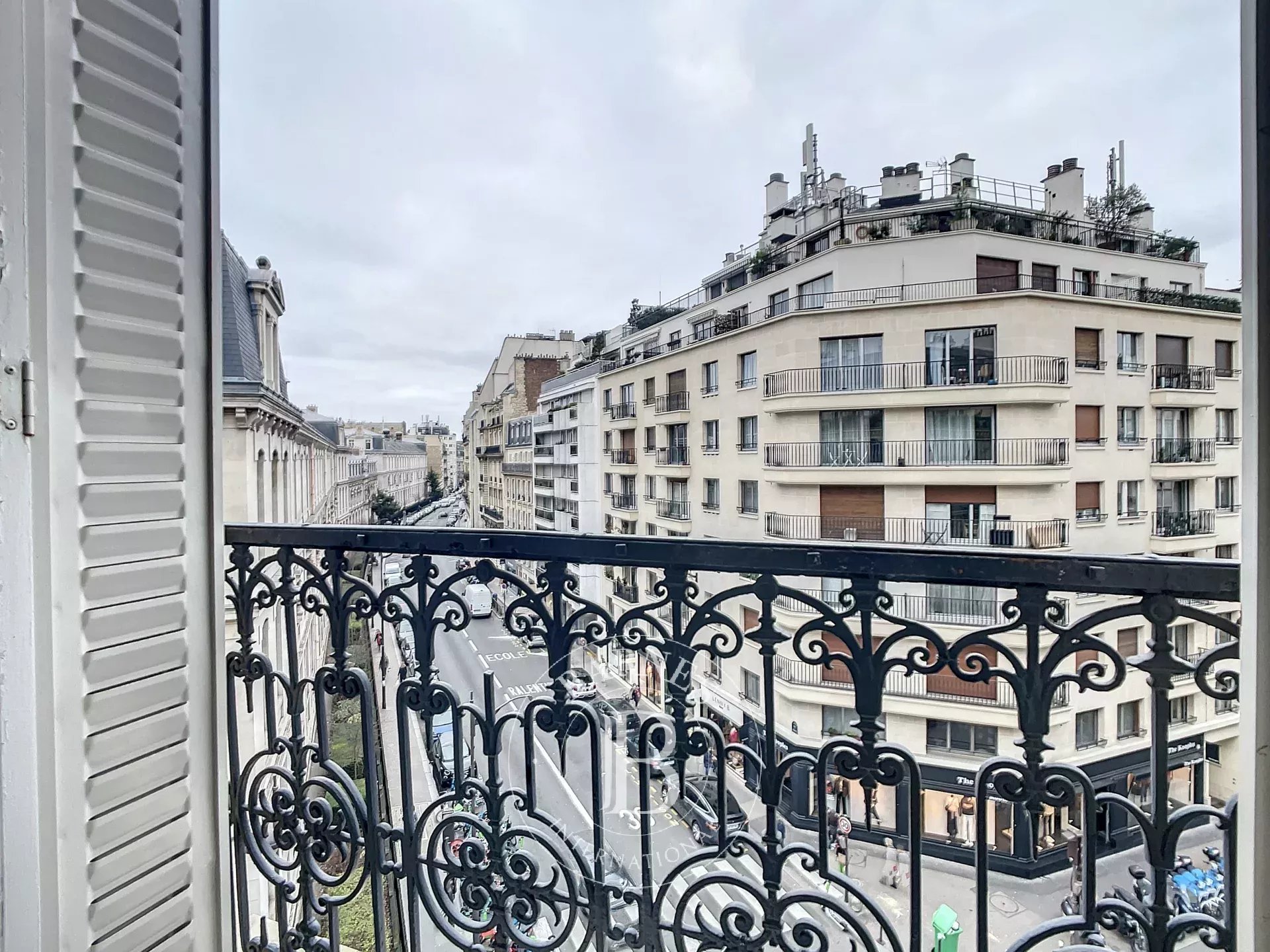 Daire Paris 16ème - picture 12