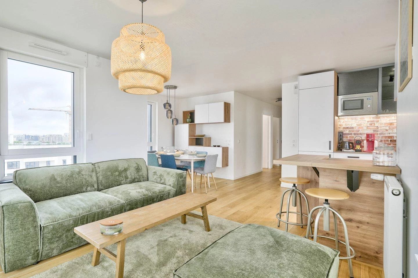 Appartement familial meublé de 84m2 avec terrasses et vues dégag - Image Array