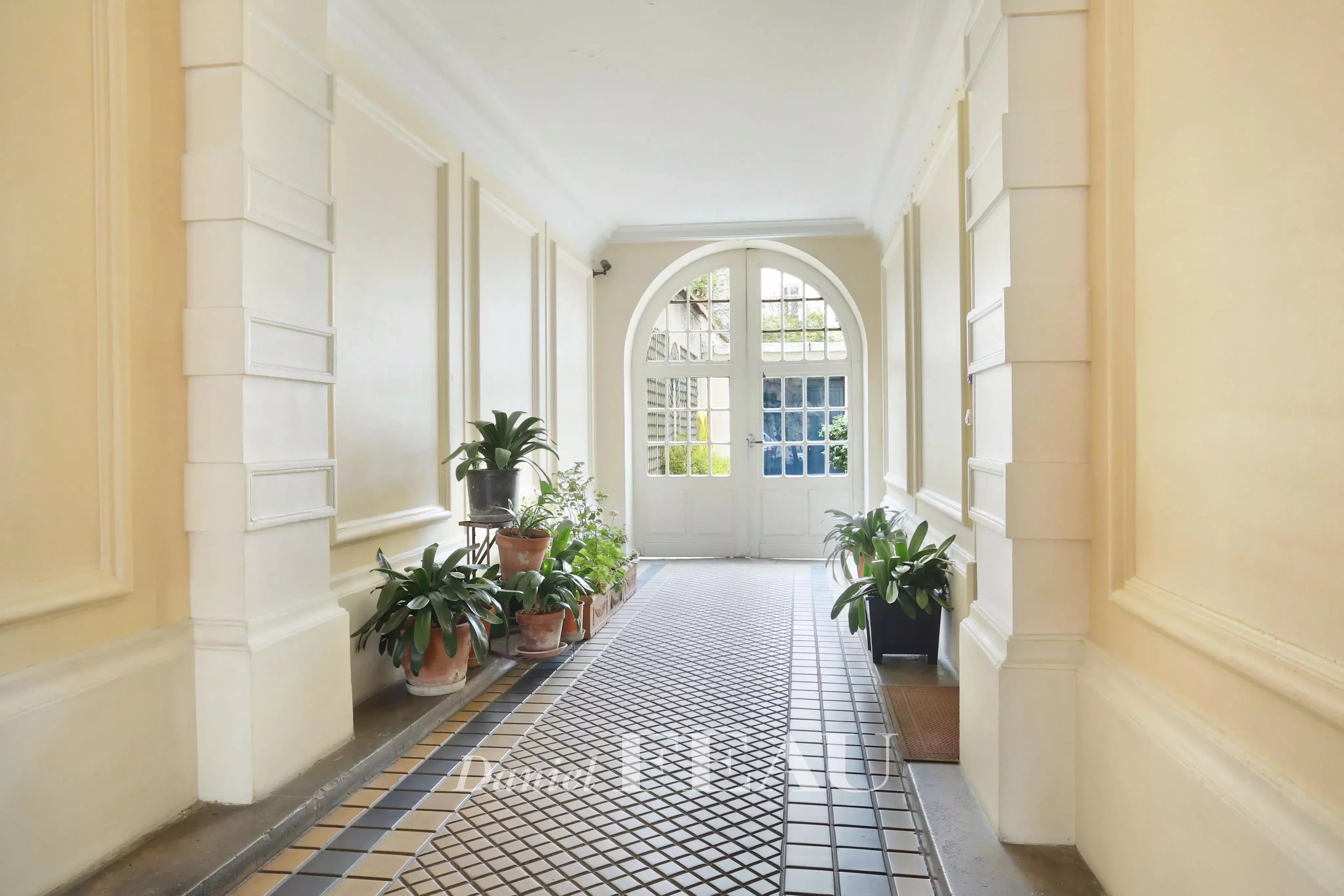 Location Appartement Paris 16ème