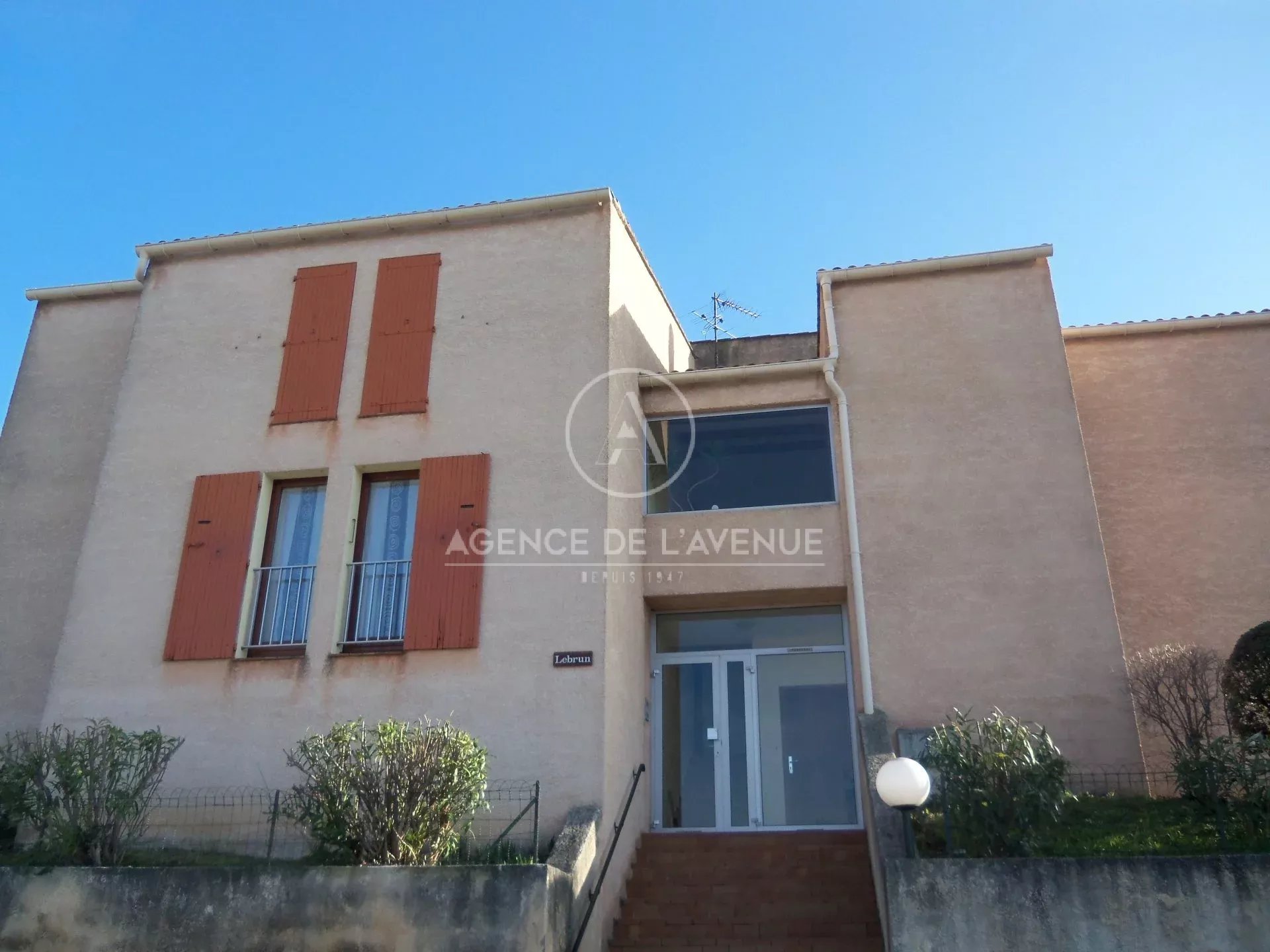 Agence immobilière de 