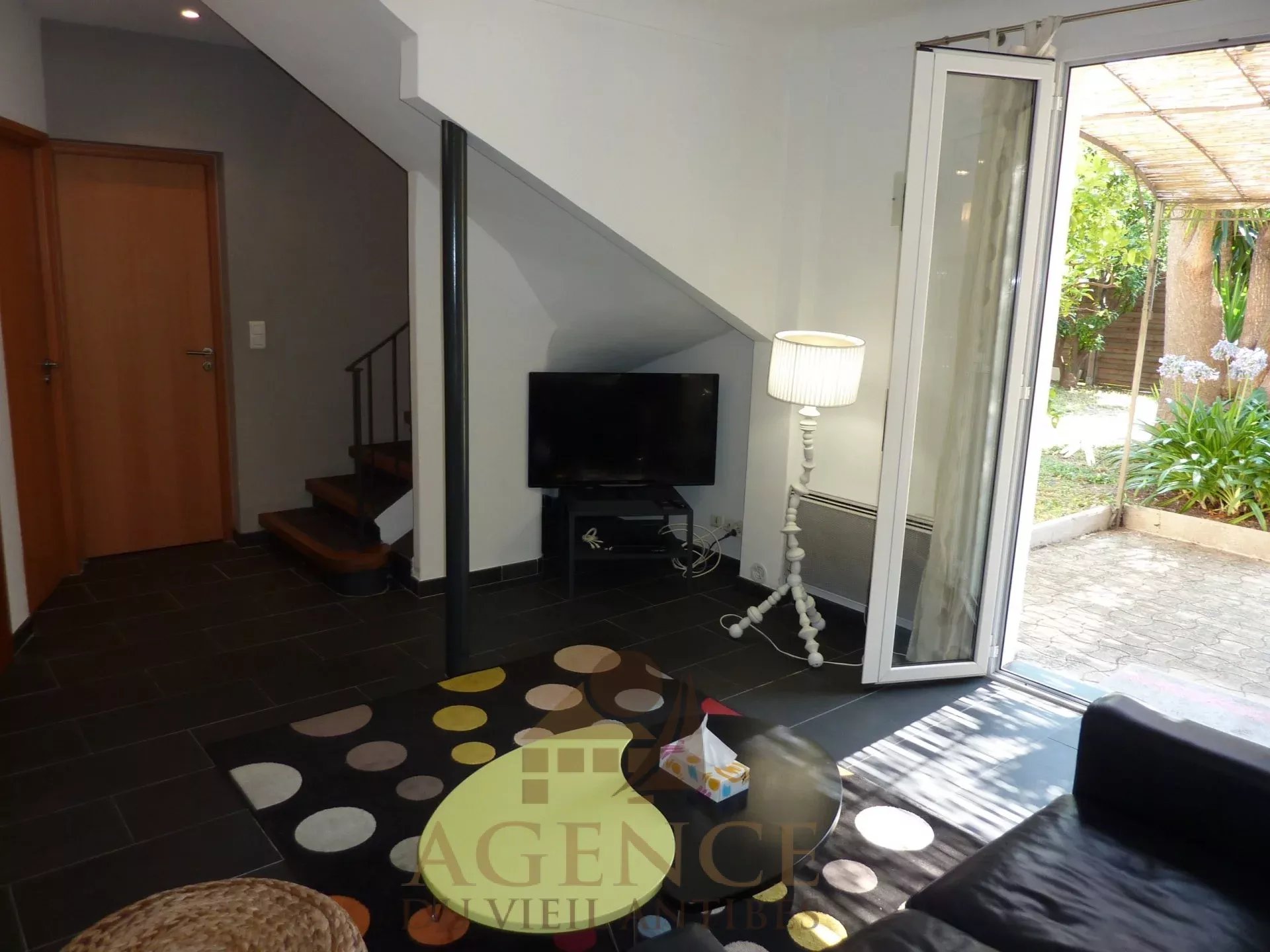 Living-room Wooden floor Tile