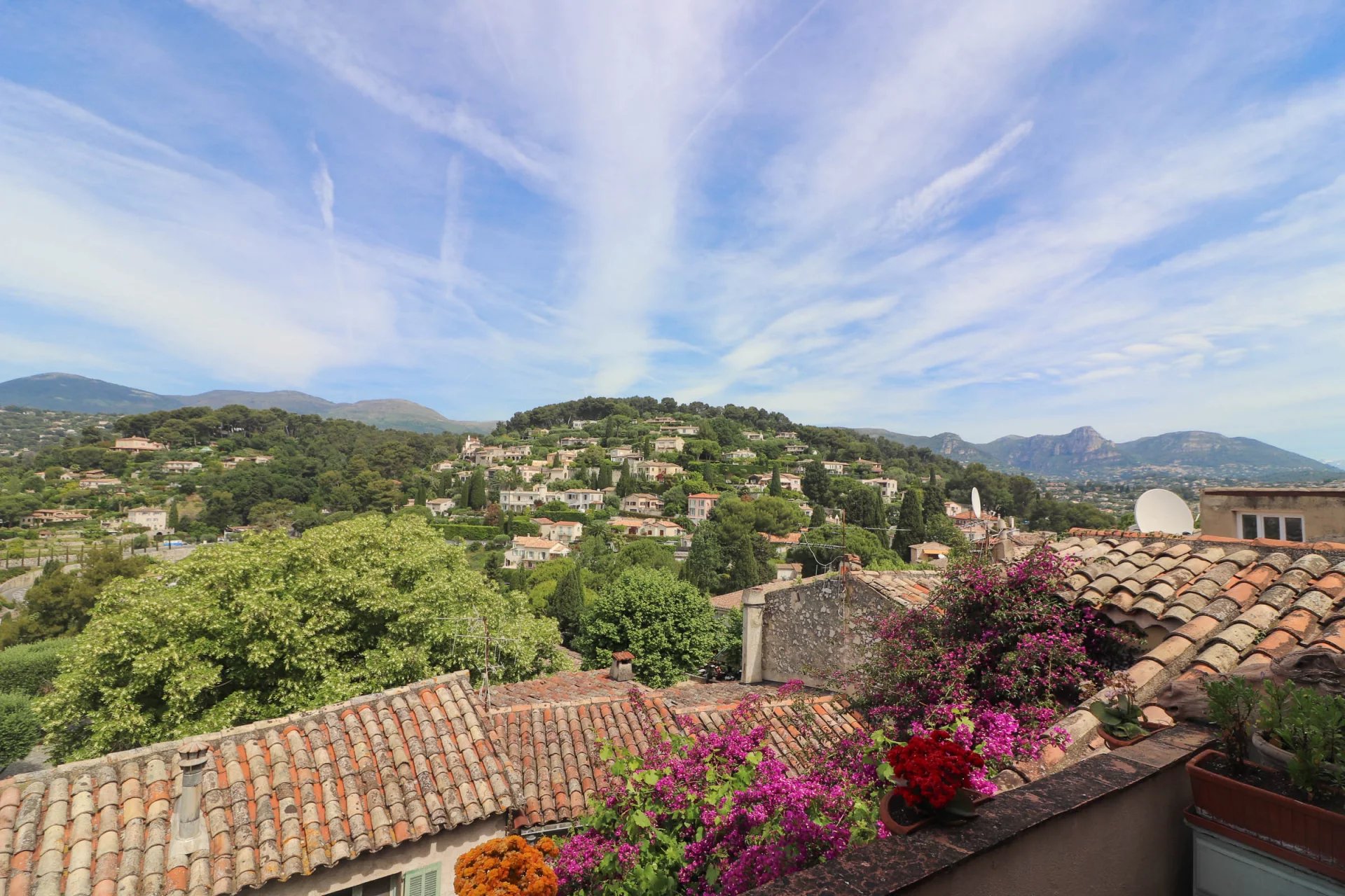 Sale Apartment Saint-Paul-de-Vence