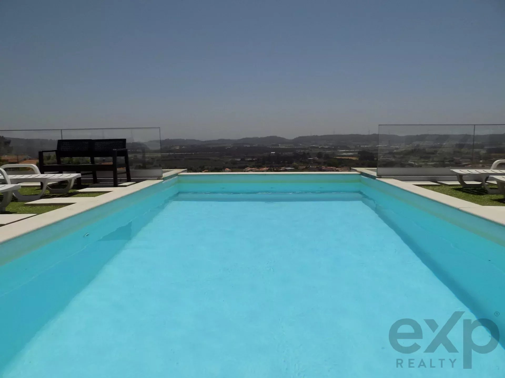 2 villas with rooftop pool