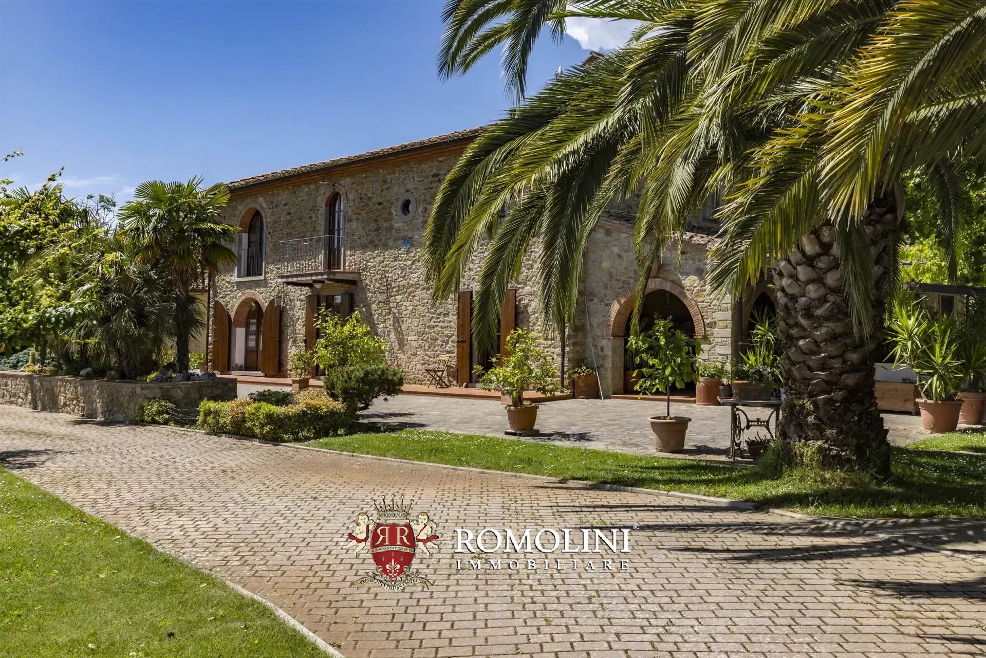 5 Bedroom Villa/Townhouse's Image 17