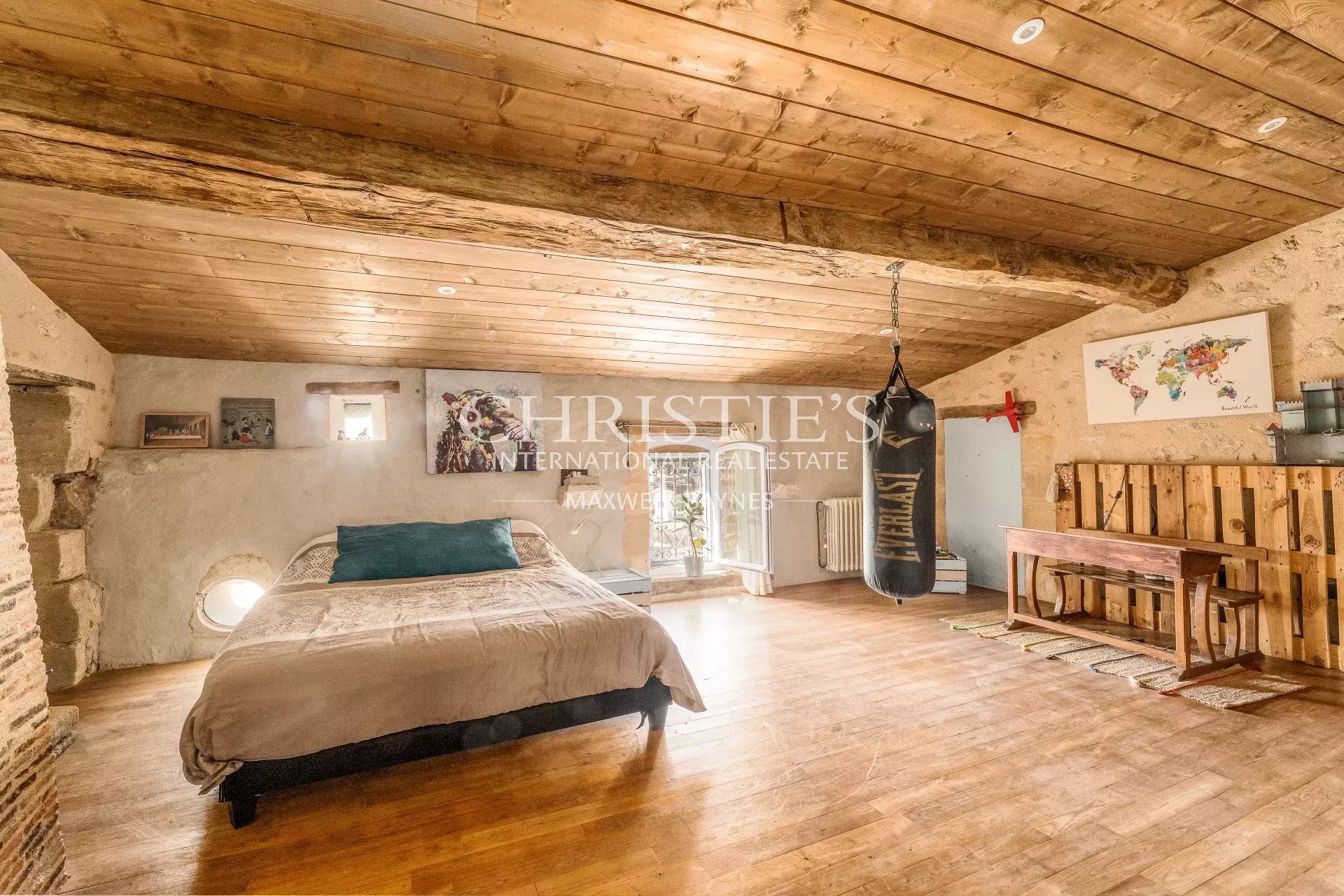 7 Bedroom Villa/Townhouse's Image 16
