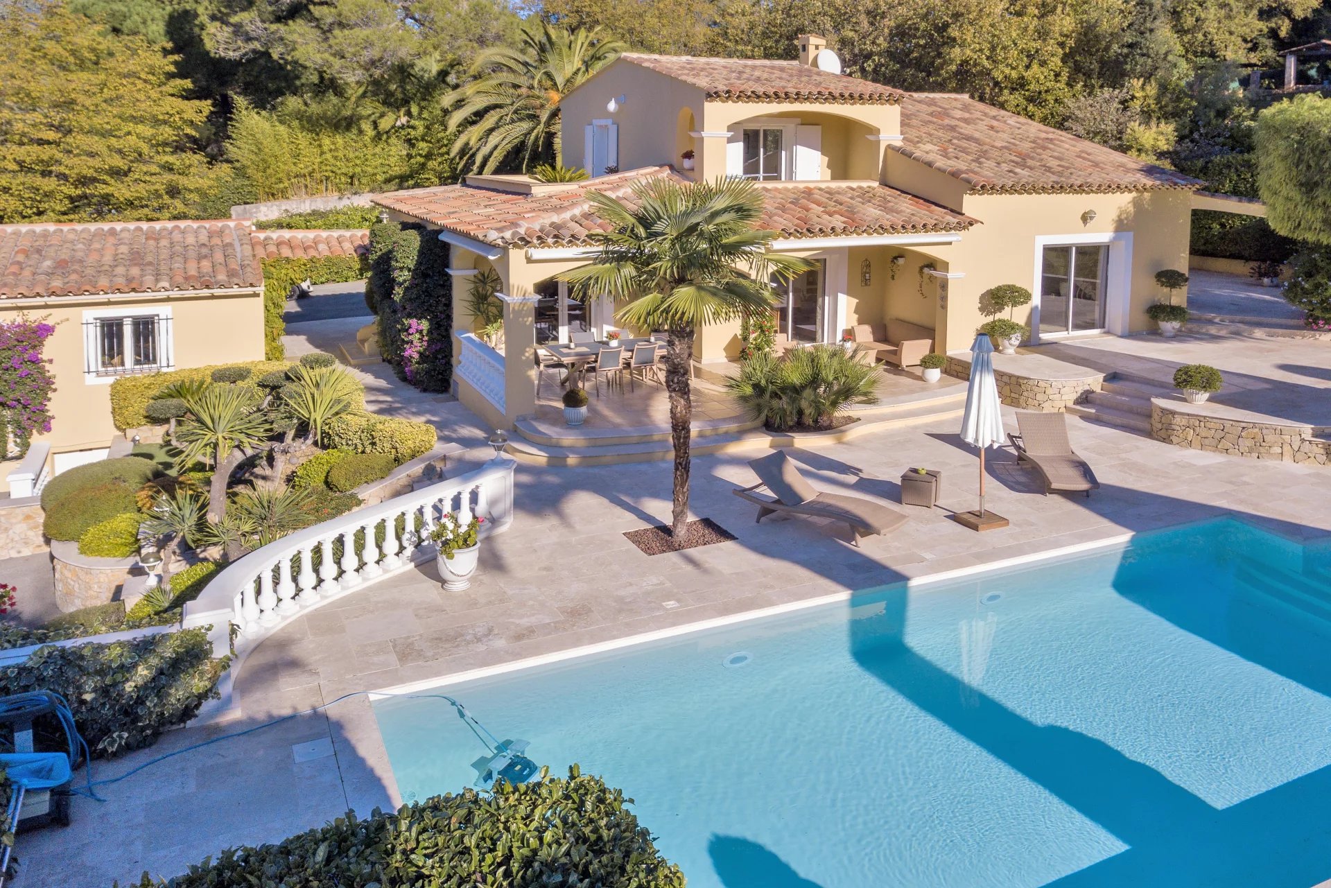 Sale House Roquefort-les-Pins