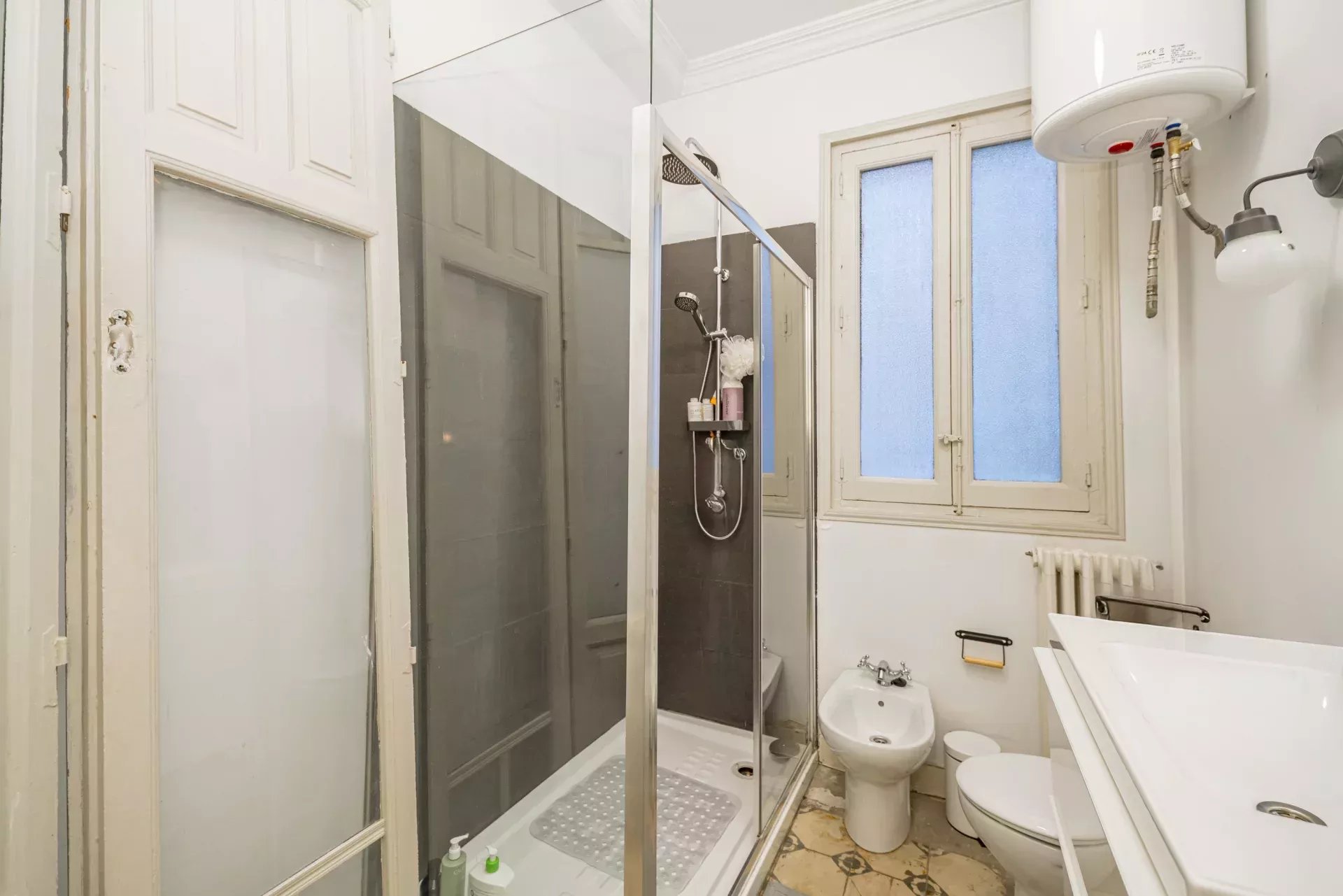 Votre maison au charme classique avec potentiel à Chamberí - picture 20