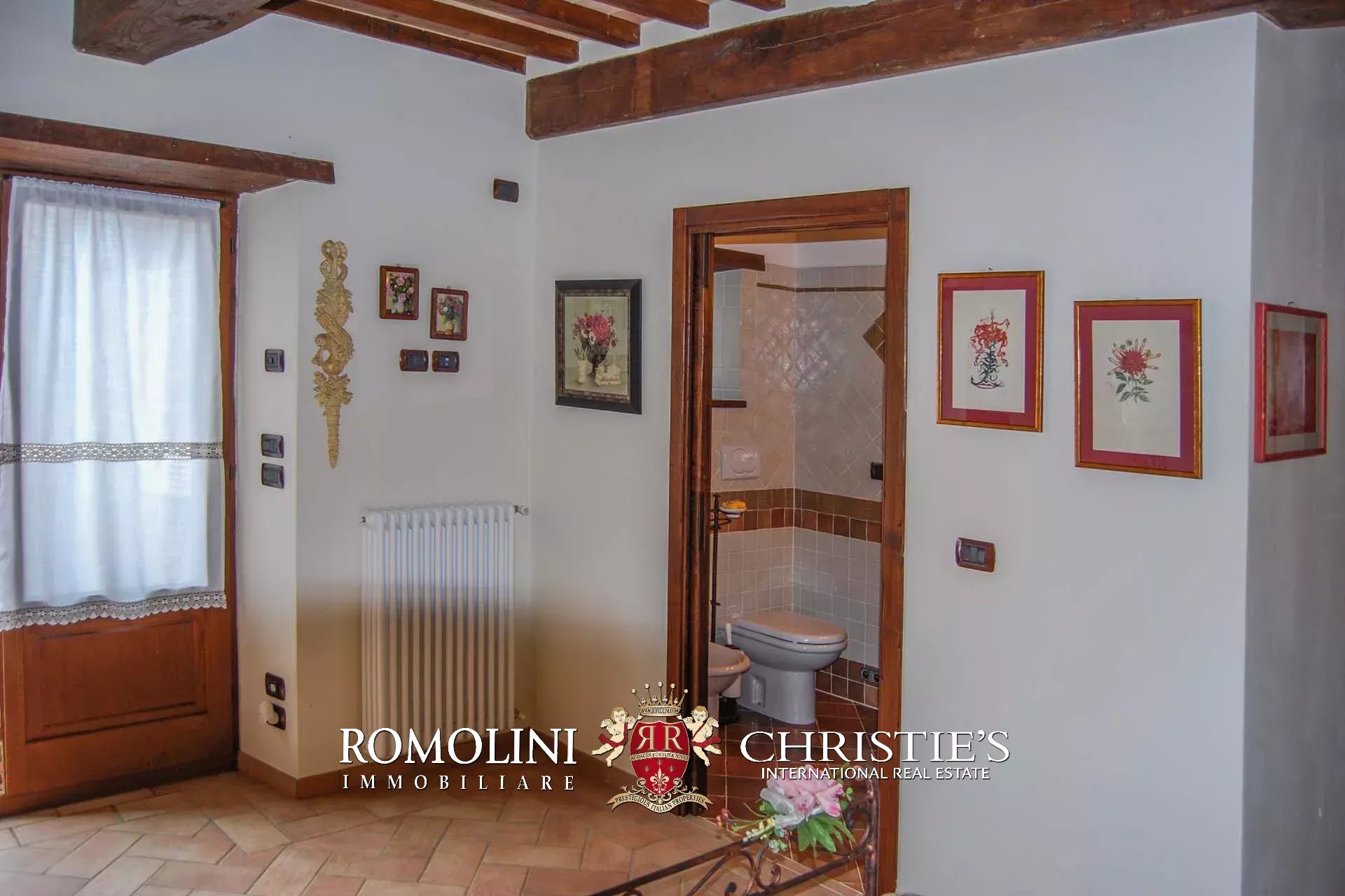 10 Bedroom Villa/Townhouse's Image 64