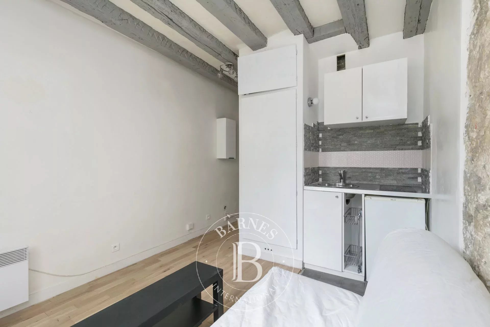 Daire Paris 4ème - picture 4