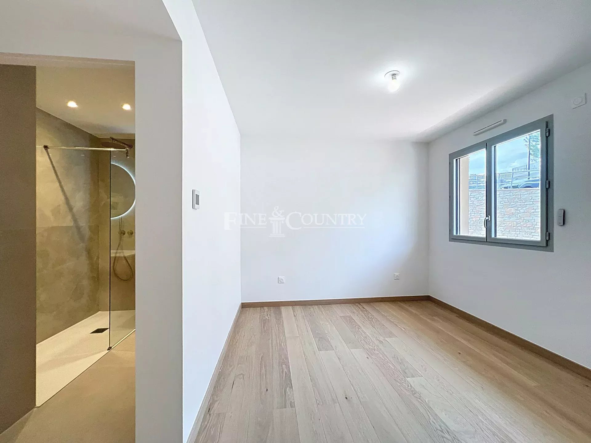 Photo of Apartment for Sale – Le Cannet – Sea View