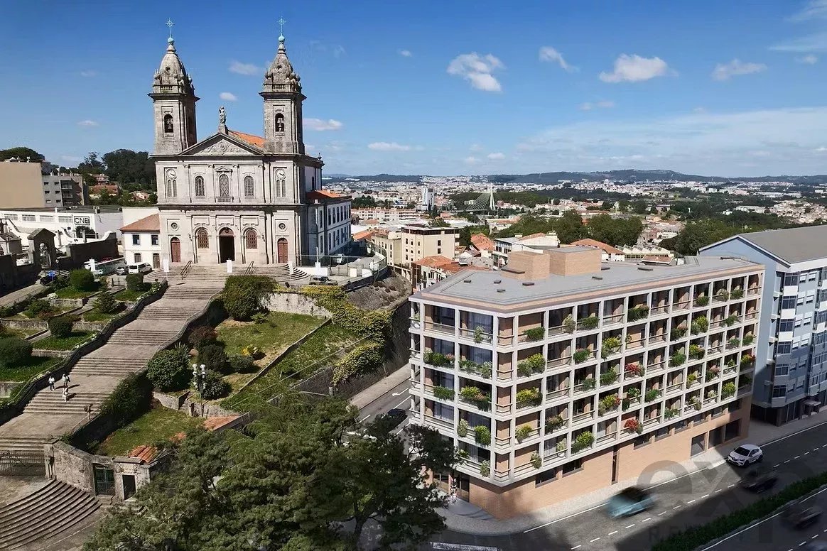 Ferreira de Castro Flats 3 Bedrooms 5th Floor with Balcony