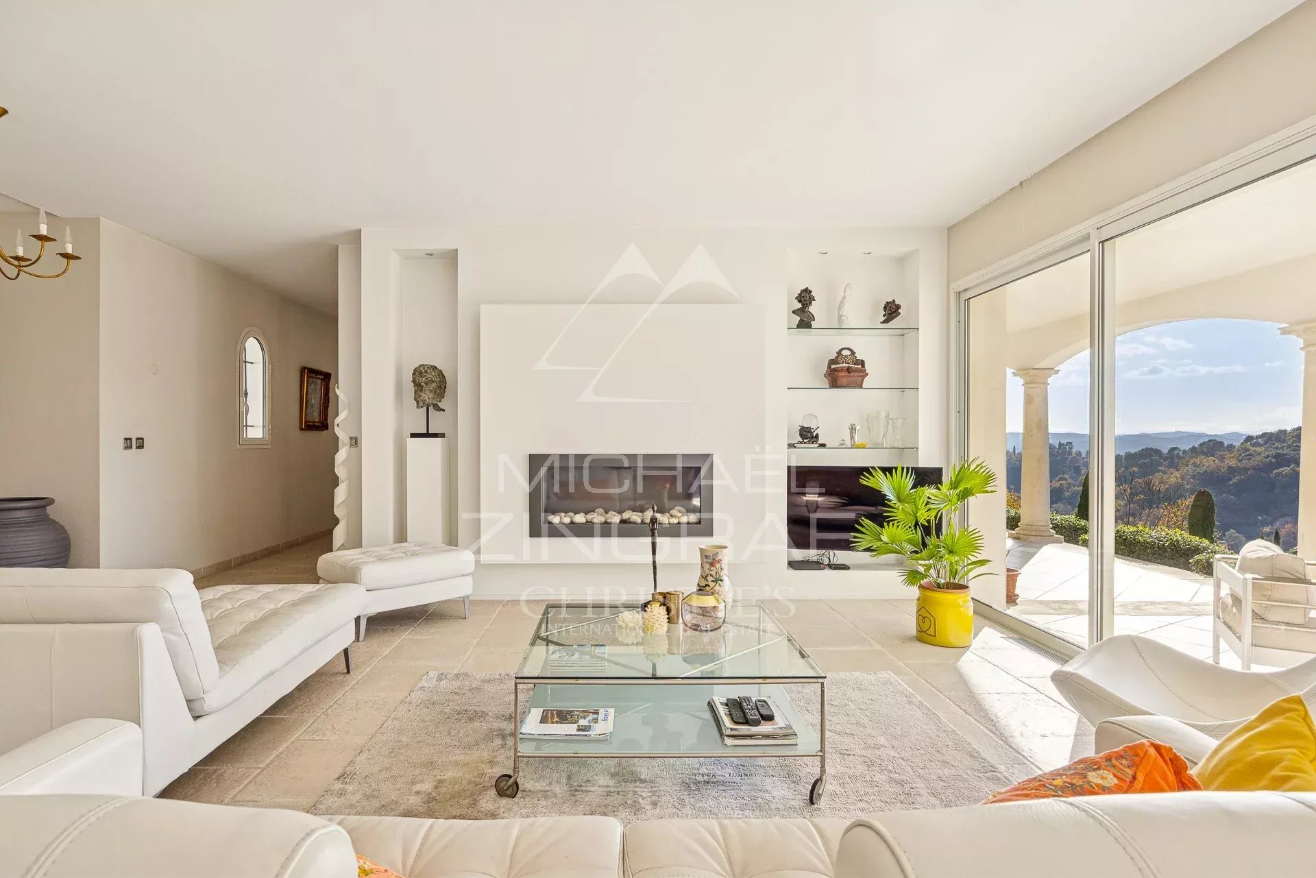 5 Bedroom Villa/Townhouse's Image 7
