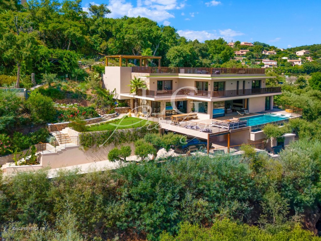 Villa for sale in Mandelieu — Modern Architect Villa Mandelieu | Family Estate with Infinity Pool
