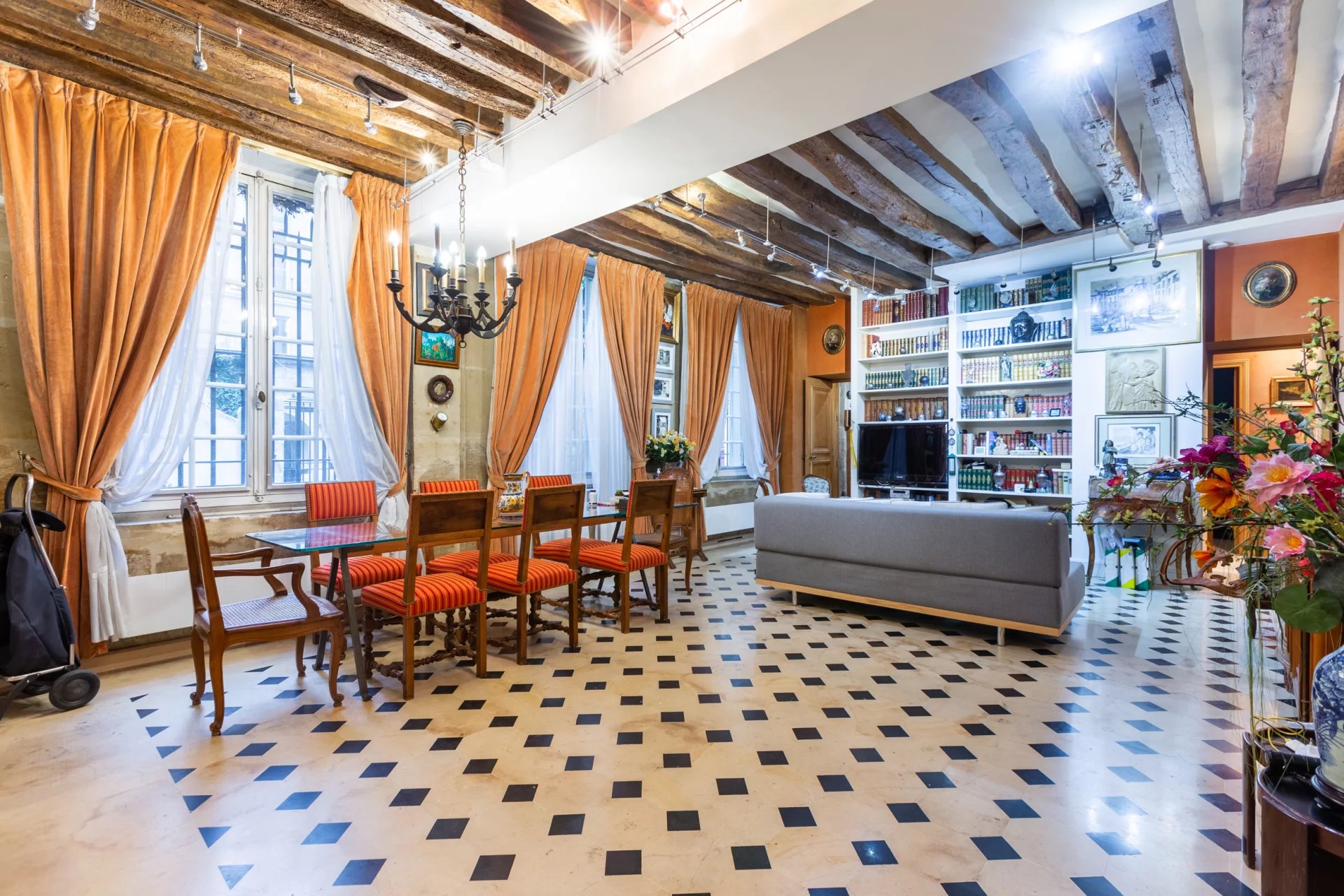 Lieu atypique dans un hôtel particulier du XVIIème