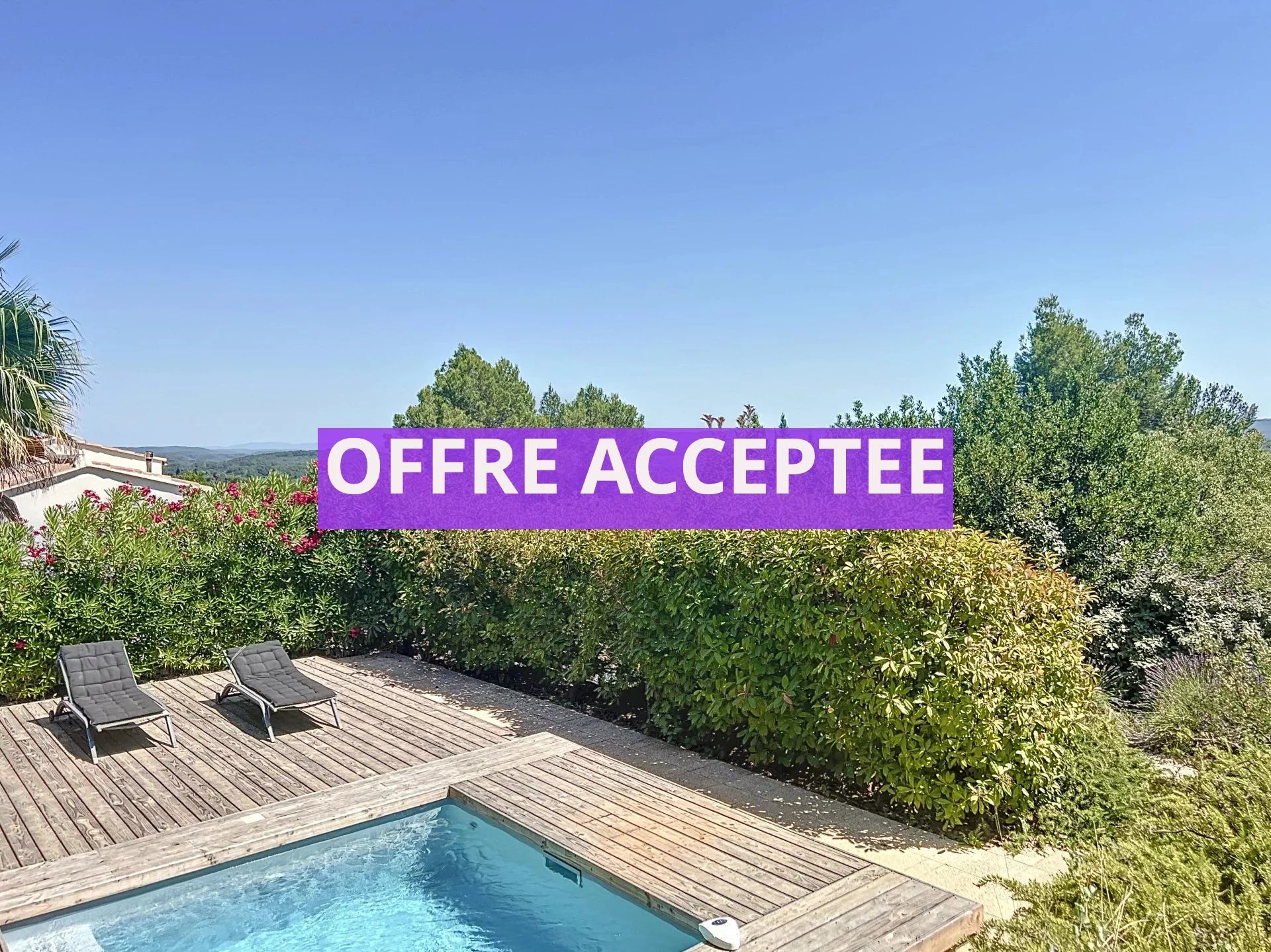 Cotignac, Peaceful Retreat with Breathtaking Panoramic Views and High-End Feature