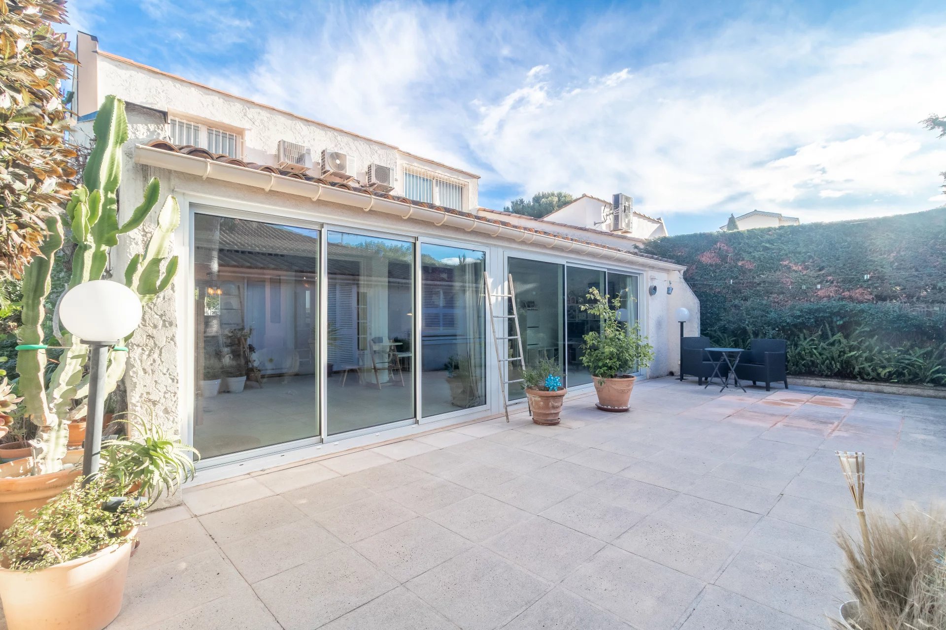 Saint Jean Cap Ferrat, location saisonnière, villa avec 4 chambres, piscine , parking - Photo 2