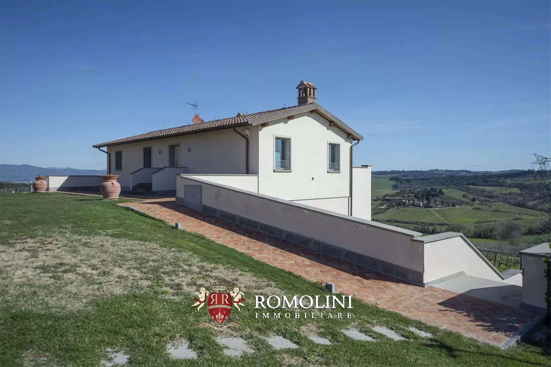 11 Bedroom Vineyard's Image 23