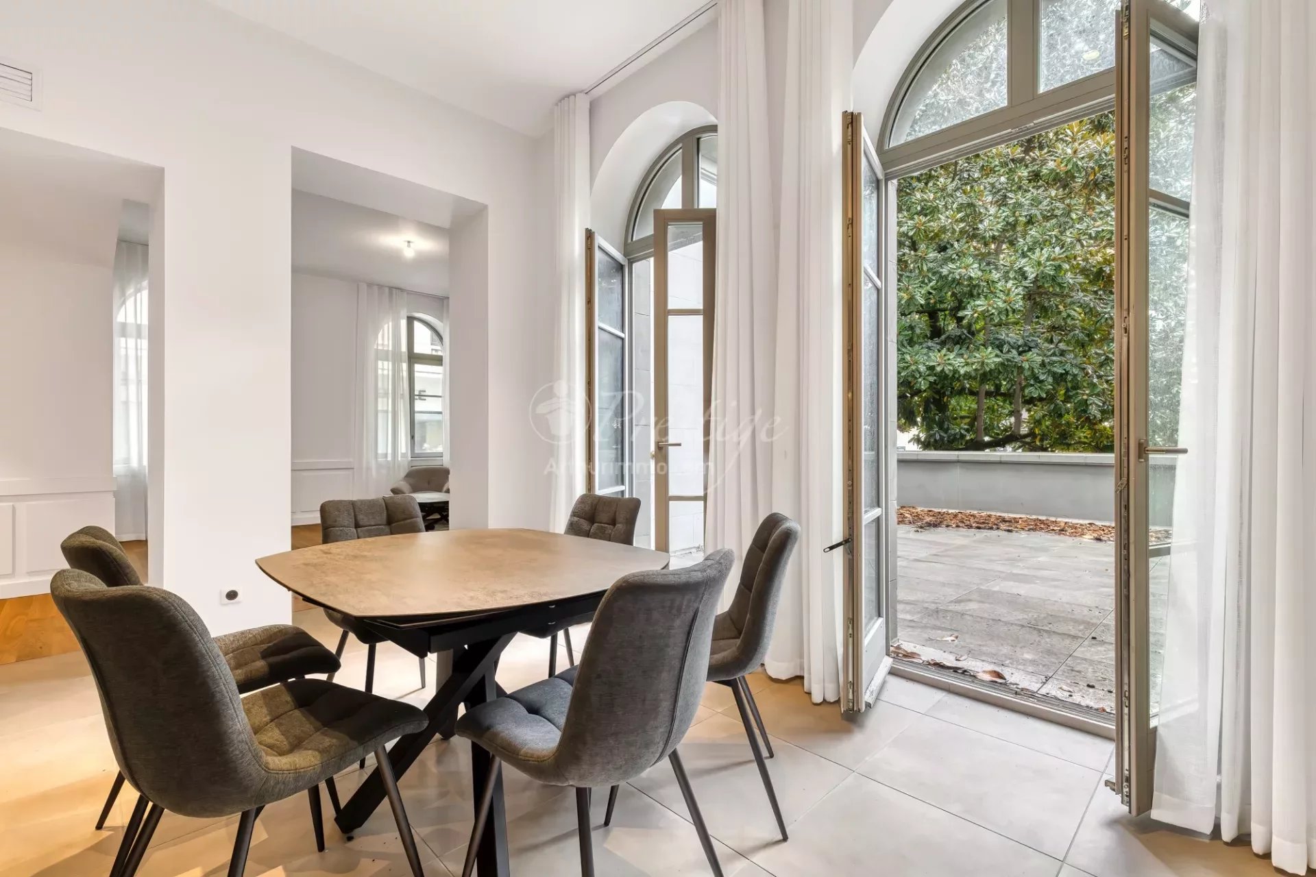 Agence immobilière de 