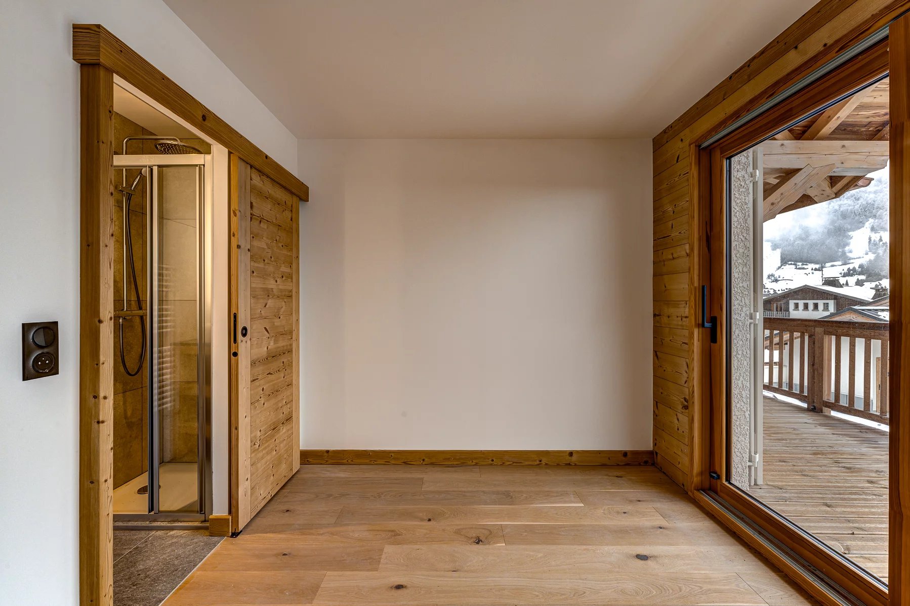 Photo of MORZINE - New 3 Bedrooms apartment + cabin, ideally located