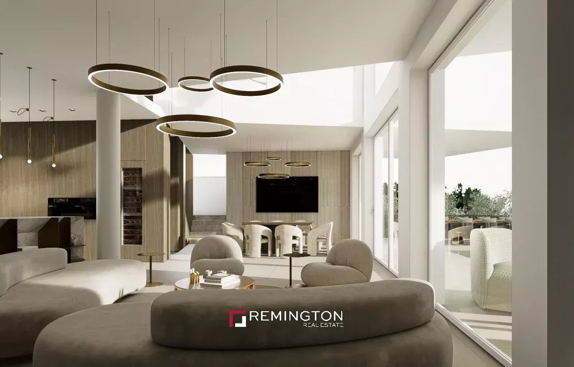 4 Bedroom Villa/Townhouse's Image 3