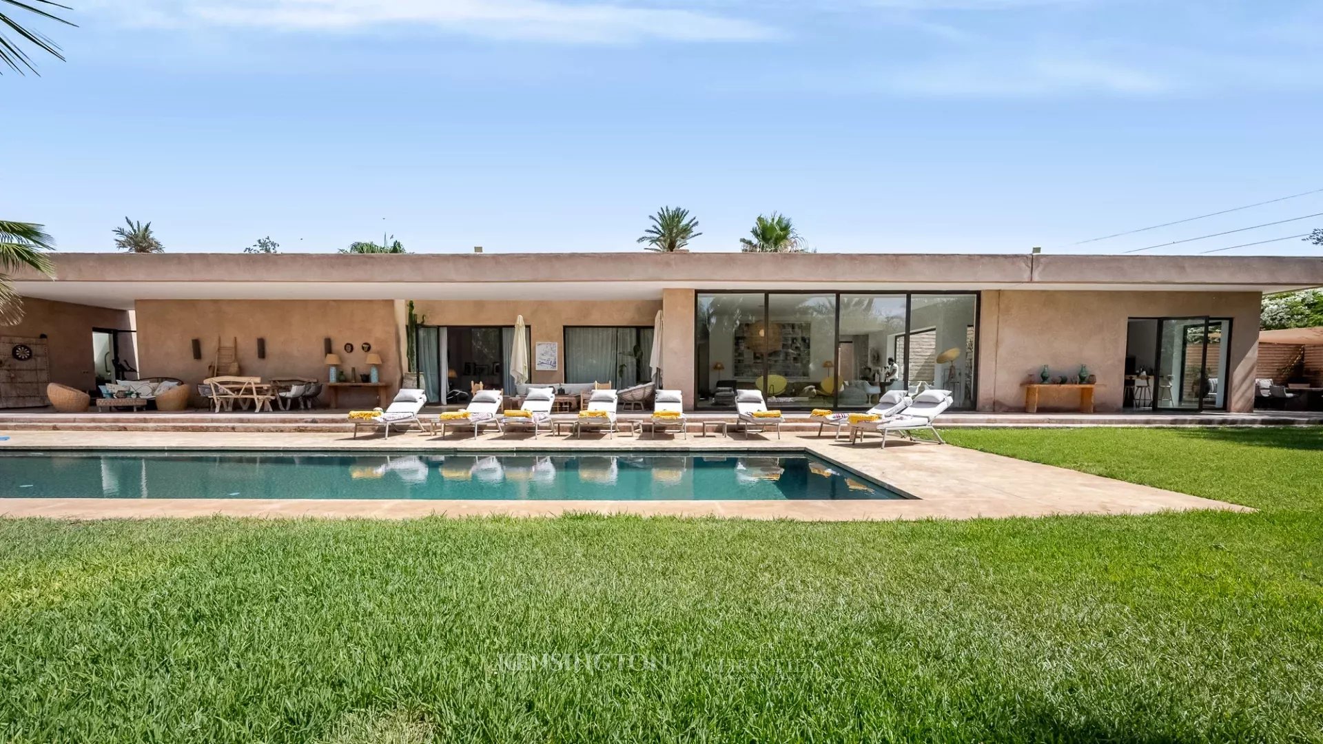 6 Bedroom Villa/Townhouse's Image 8