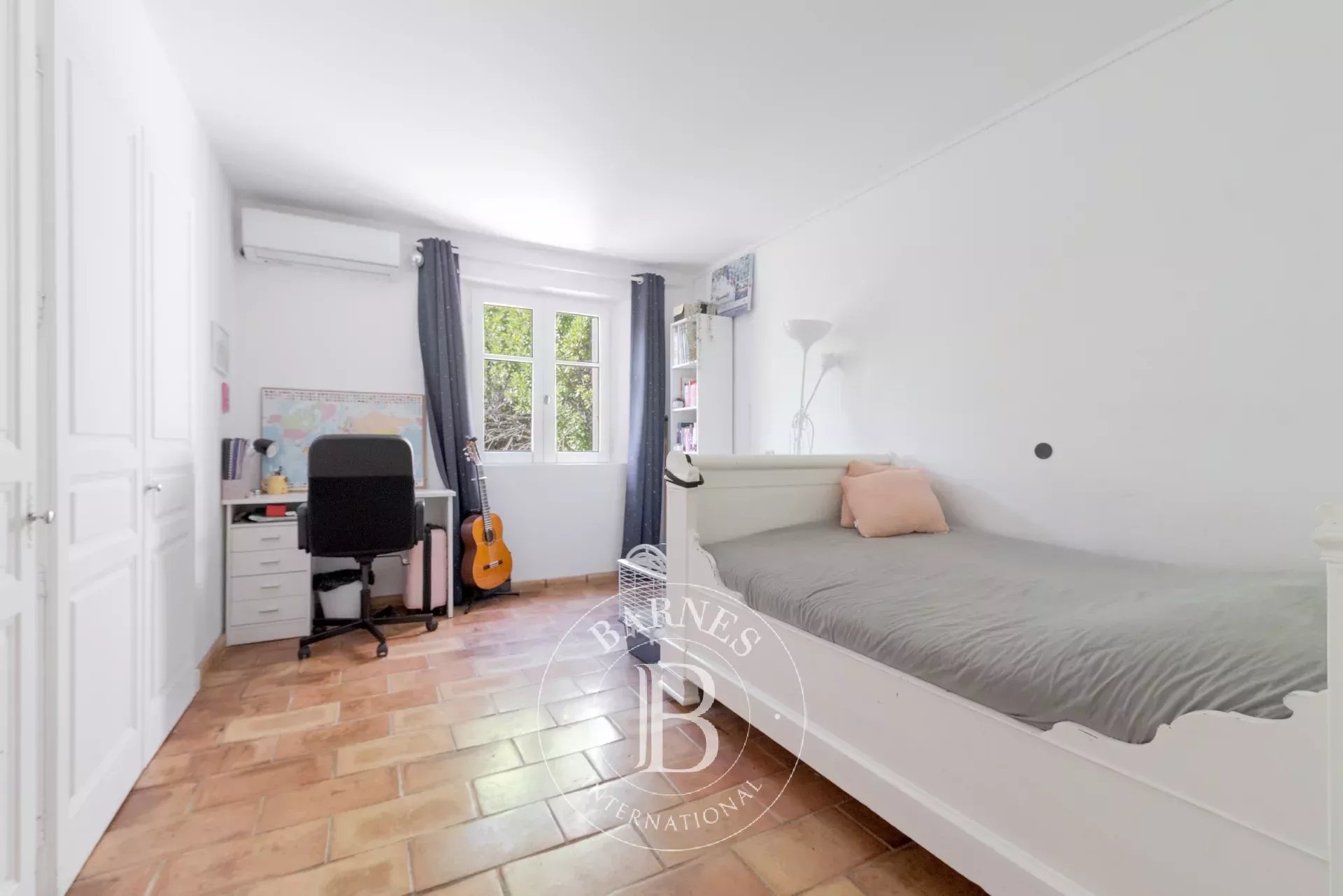 Villa Roquefort-les-Pins - picture 22