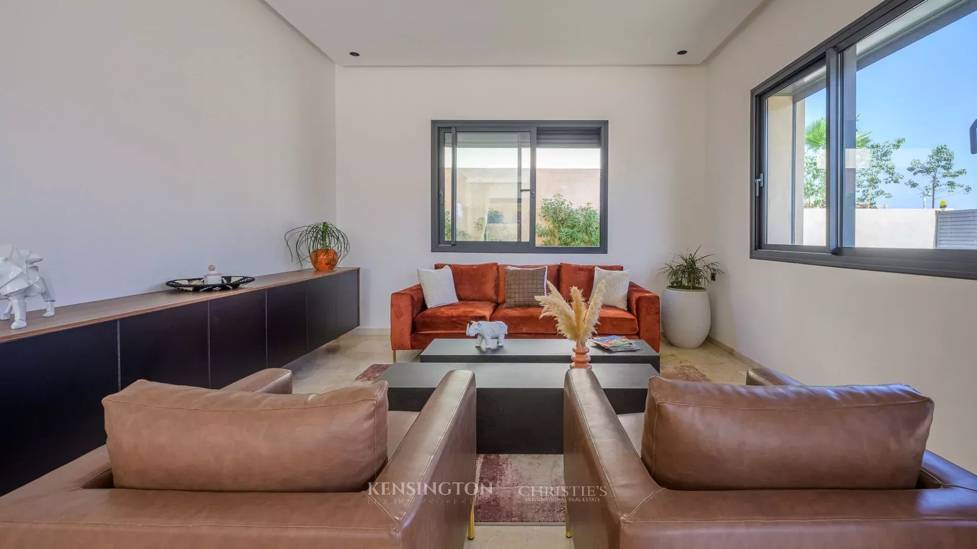 4 Bedroom Villa/Townhouse's Image 4