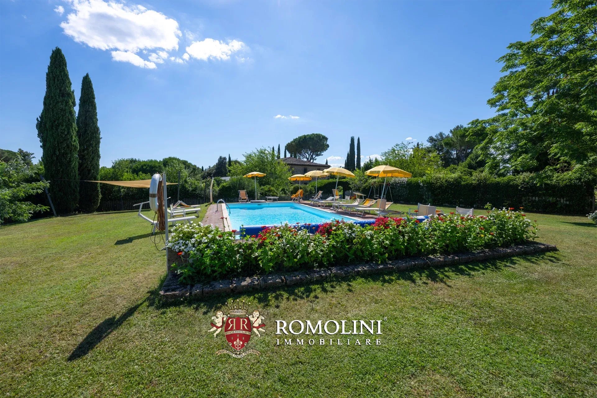 11 Bedroom Villa/Townhouse's Image 18