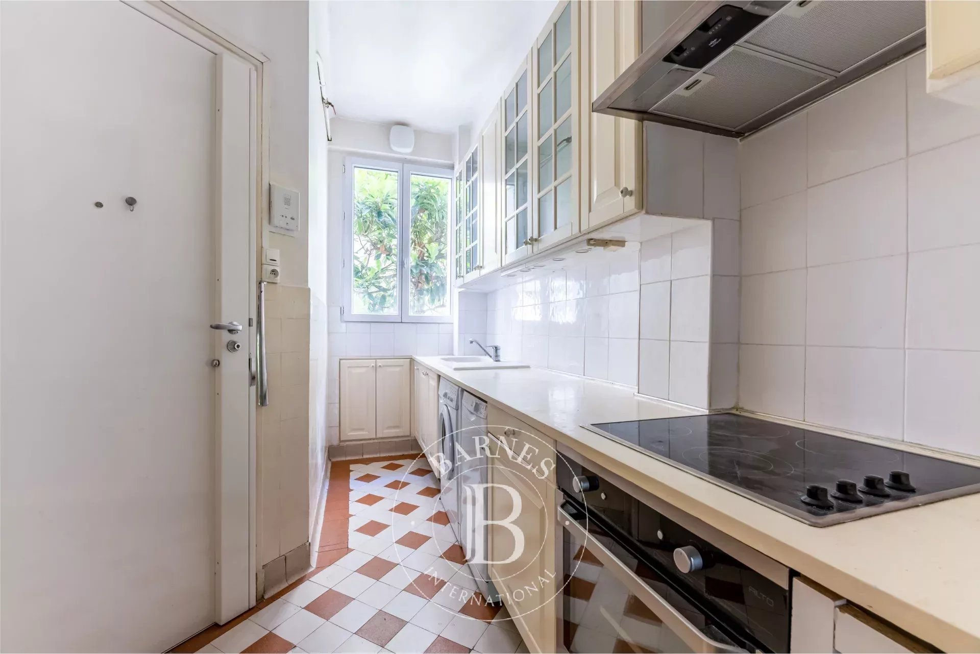 Daire Paris 8ème - picture 11