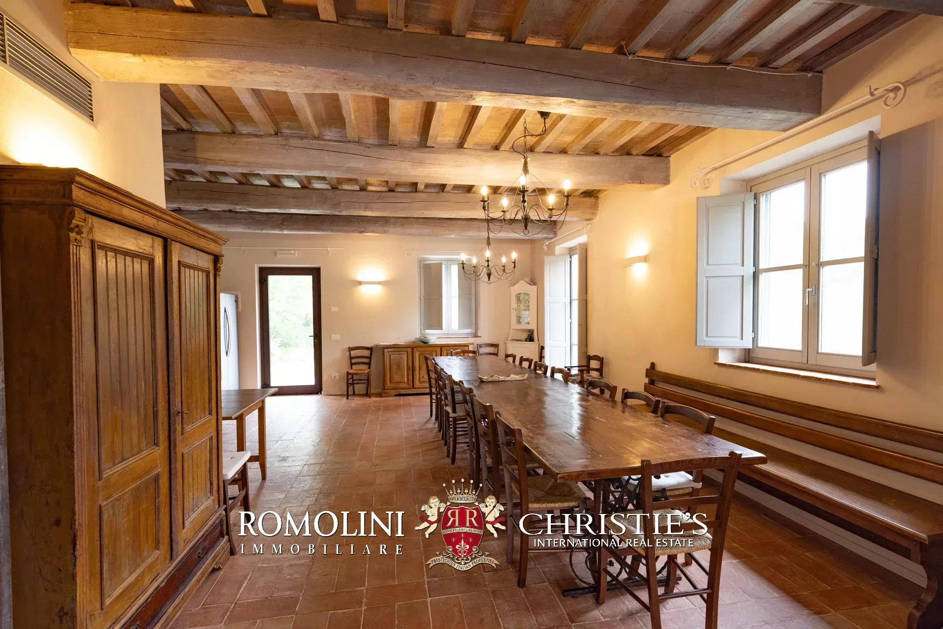 6 Bedroom Villa/Townhouse's Image 46