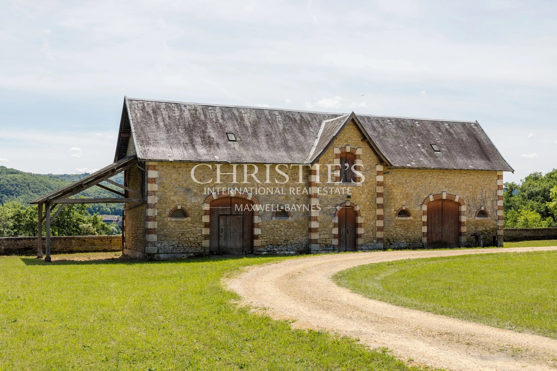 11 Bedroom Chateau's Image 9
