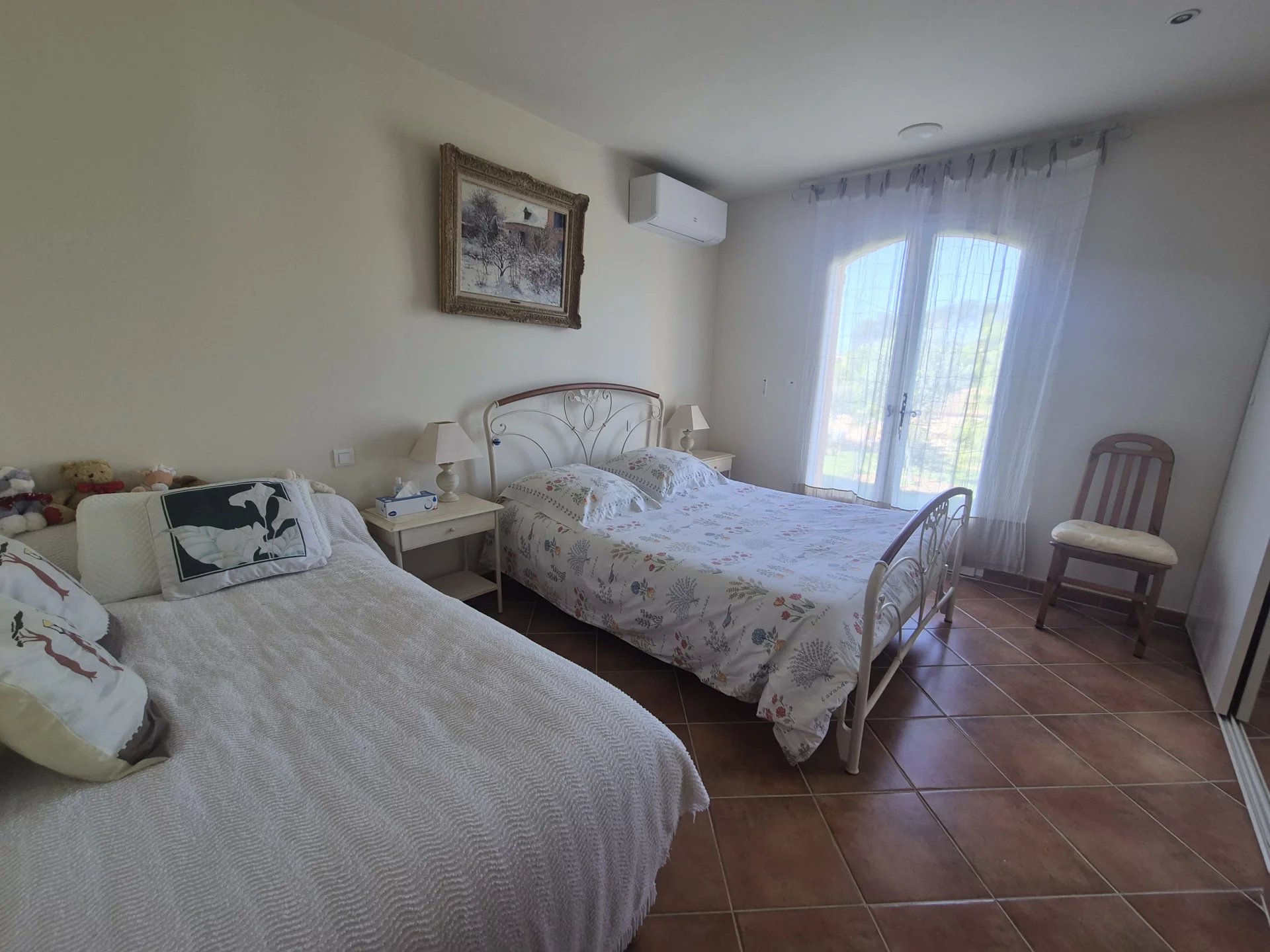 COTIGNAC TRES BELLE VILLA AVEC OLIVERAIE