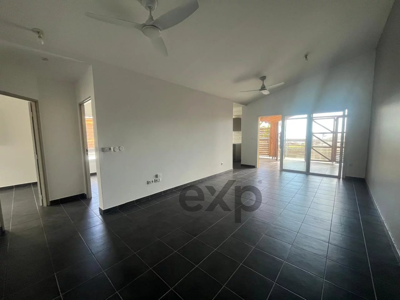 Appartement T3 avec varangue – Trois Mares