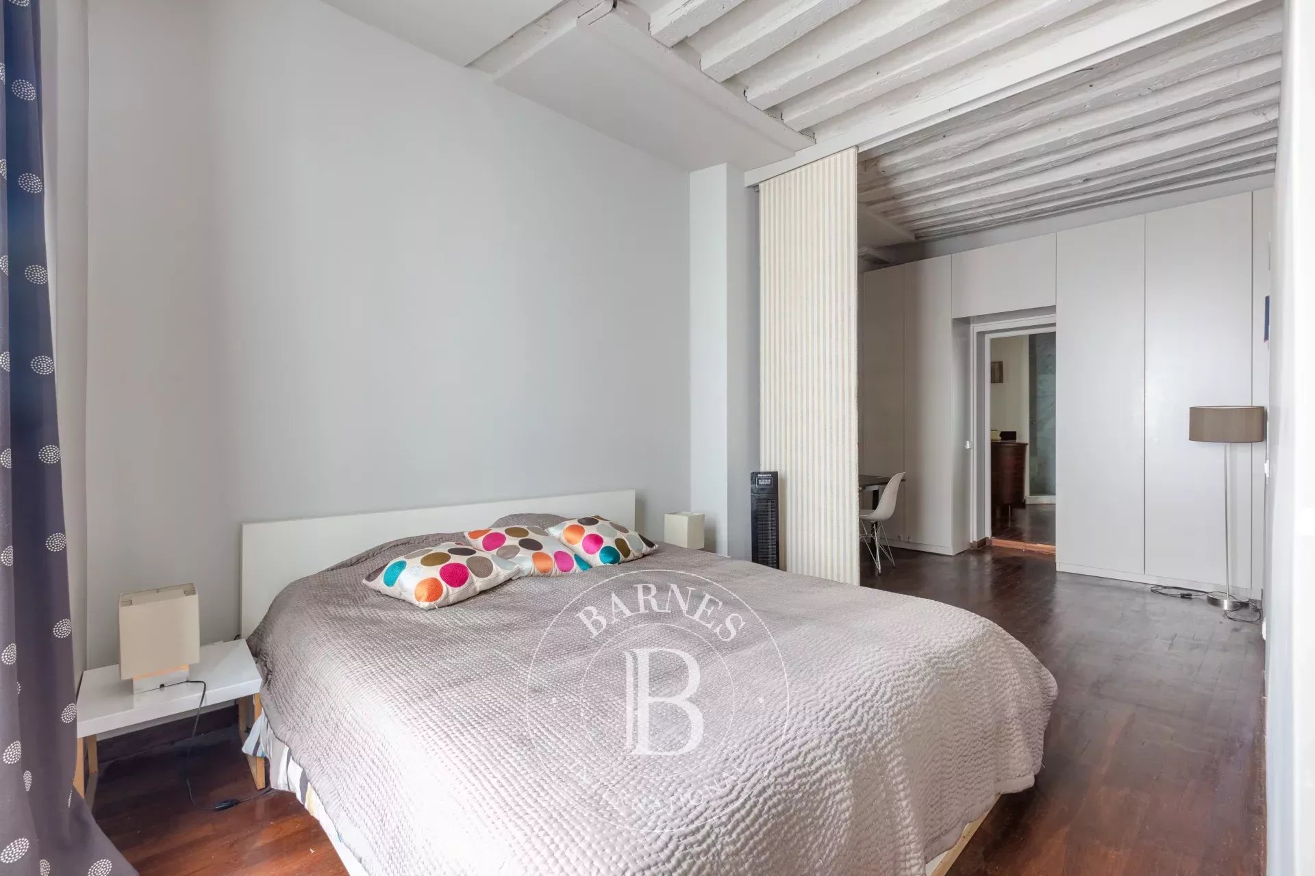 Daire Paris 3ème - picture 17